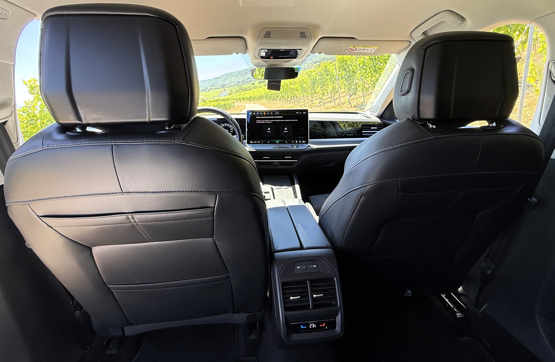VW Passat Variant 2.0 TDI evo Elegance 4 Motion DSG-image-14