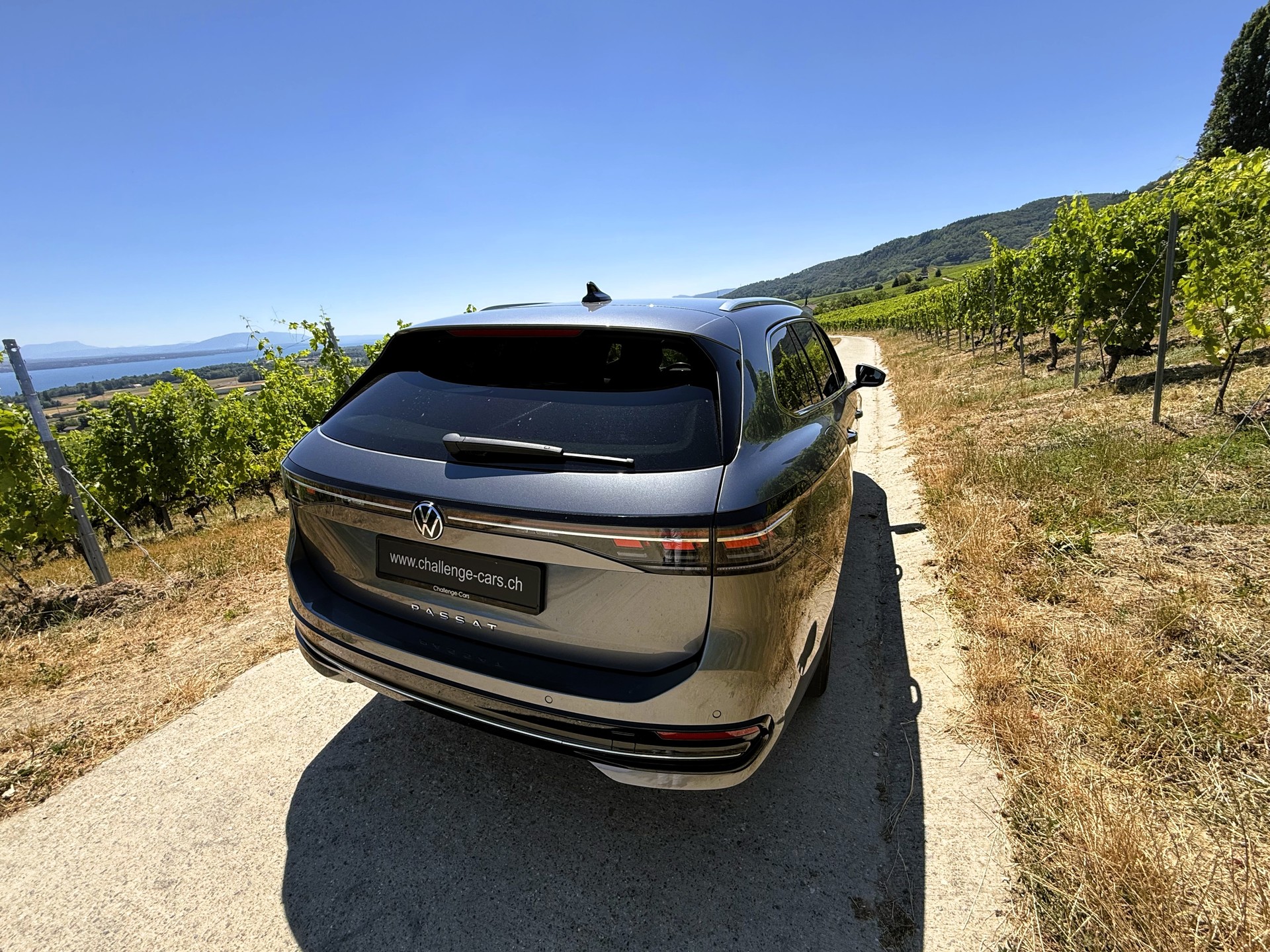 VW Passat Variant 2.0 TDI evo Elegance 4 Motion DSG-image-7