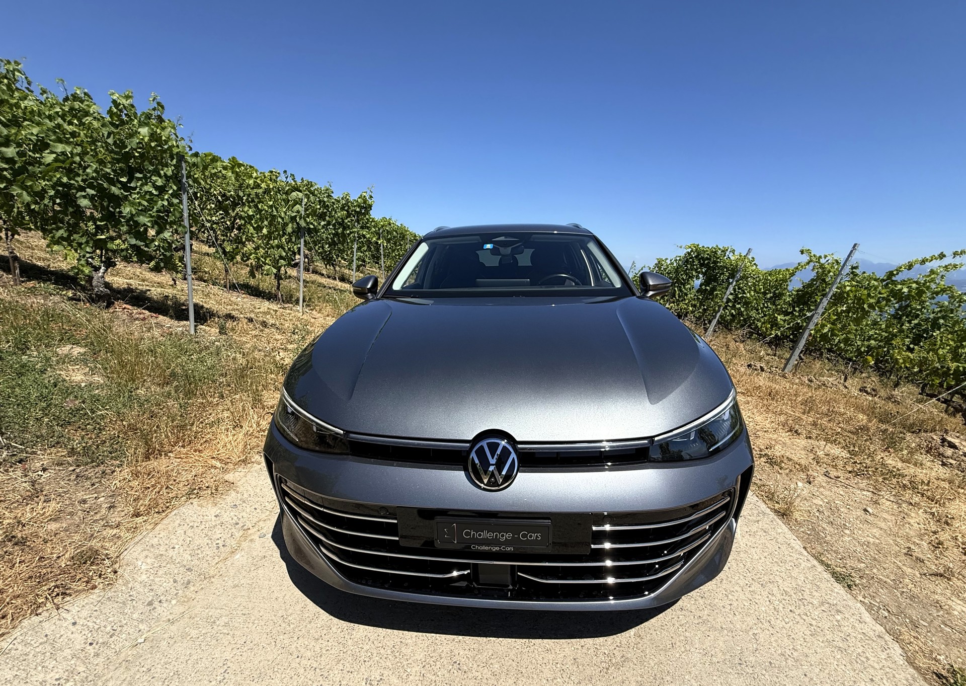 VW Passat Variant 2.0 TDI evo Elegance 4 Motion DSG-image-2