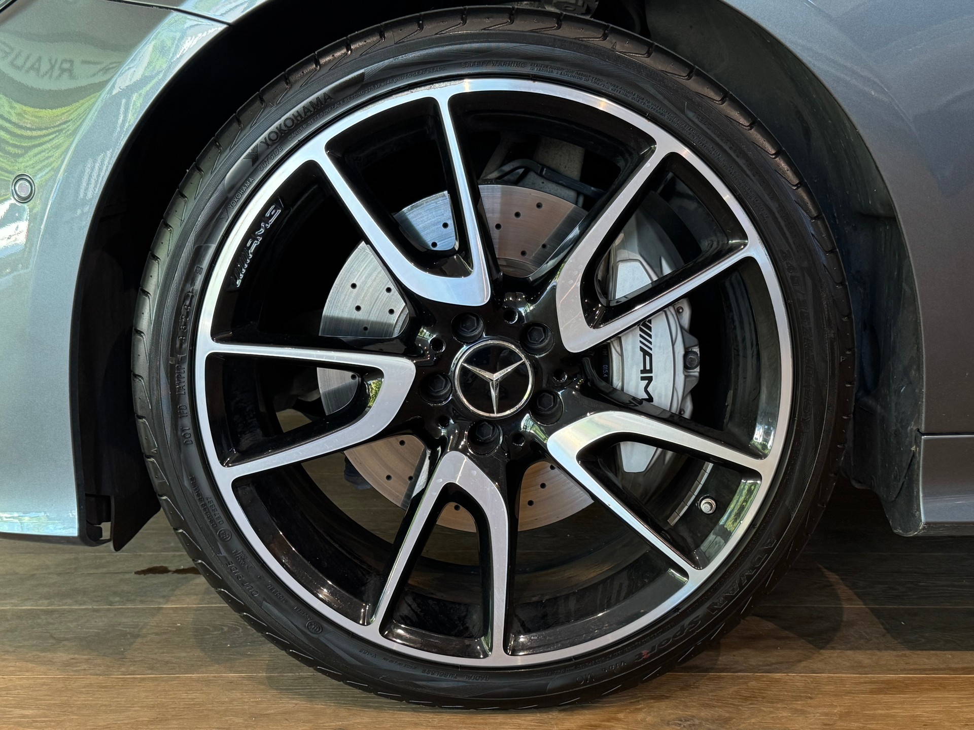 MERCEDES-BENZ E 53 Coupé /////AMG 4 Matic+ 9G-Tronic || HEAD UP || BURMESTER || 360° || PANORAMA-image-4