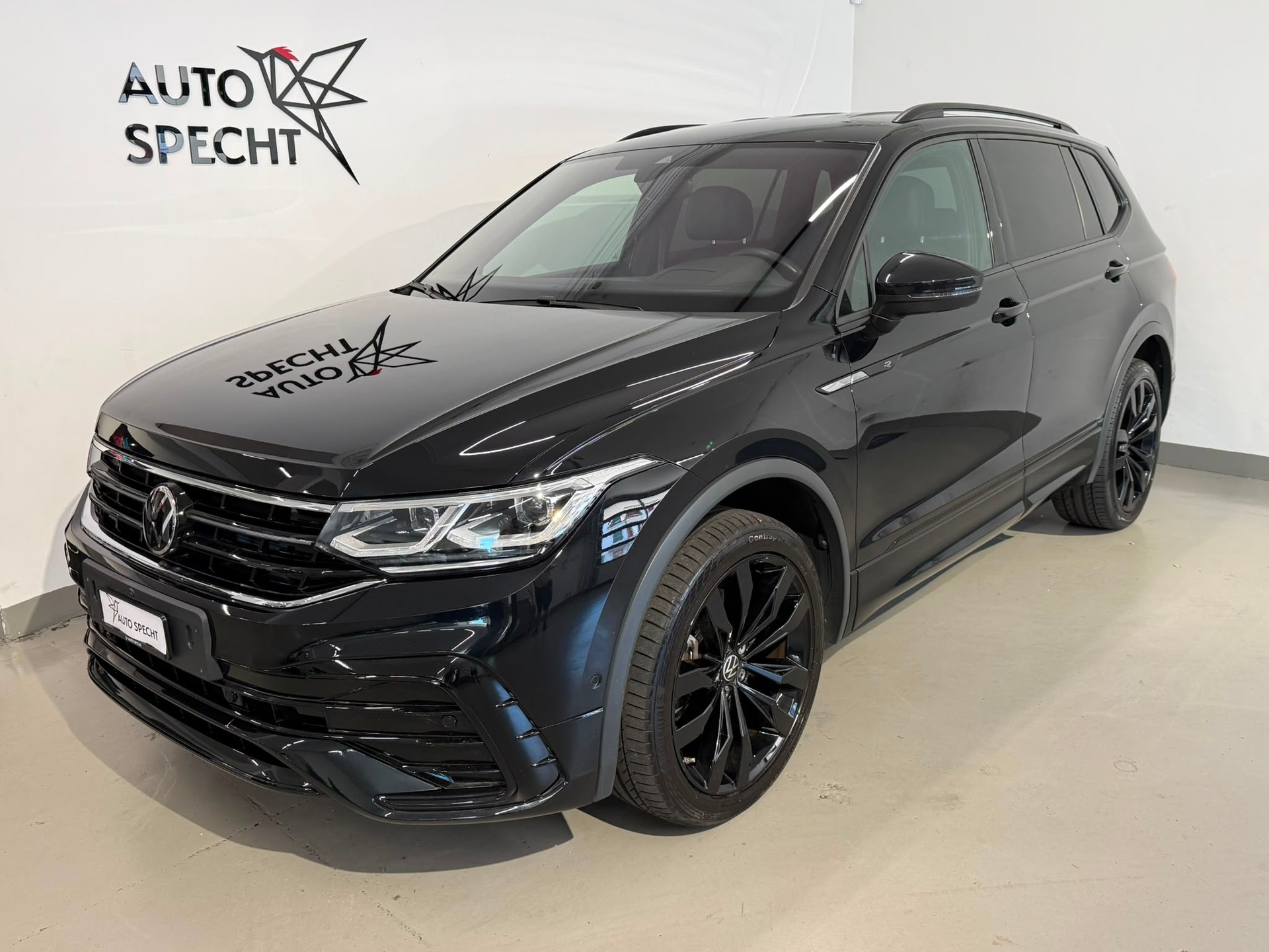 VW Tiguan Allspace 2.0TSI R-Line 4Motion DSG-showroom-element-1