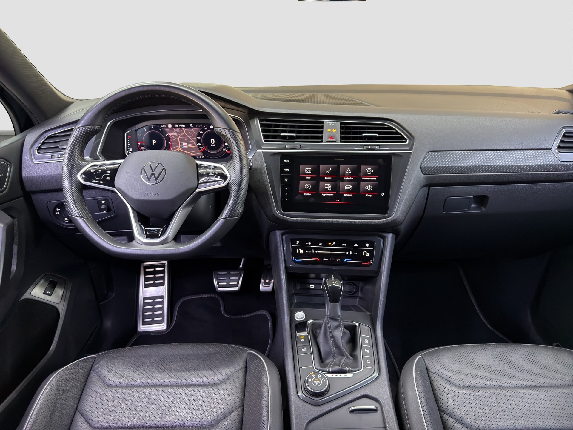 VW Tiguan Allspace 2.0TSI R-Line 4Motion DSG-image-6