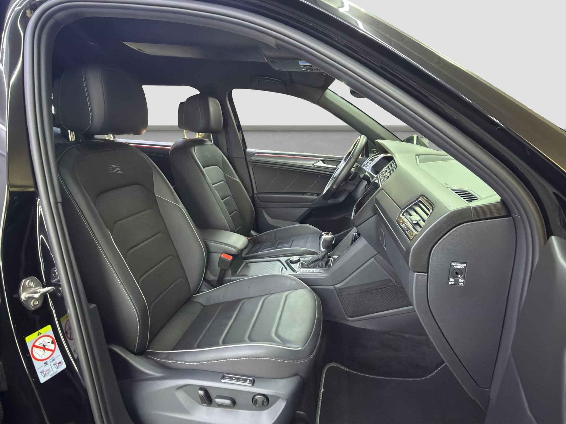 VW Tiguan Allspace 2.0TSI R-Line 4Motion DSG-image-14