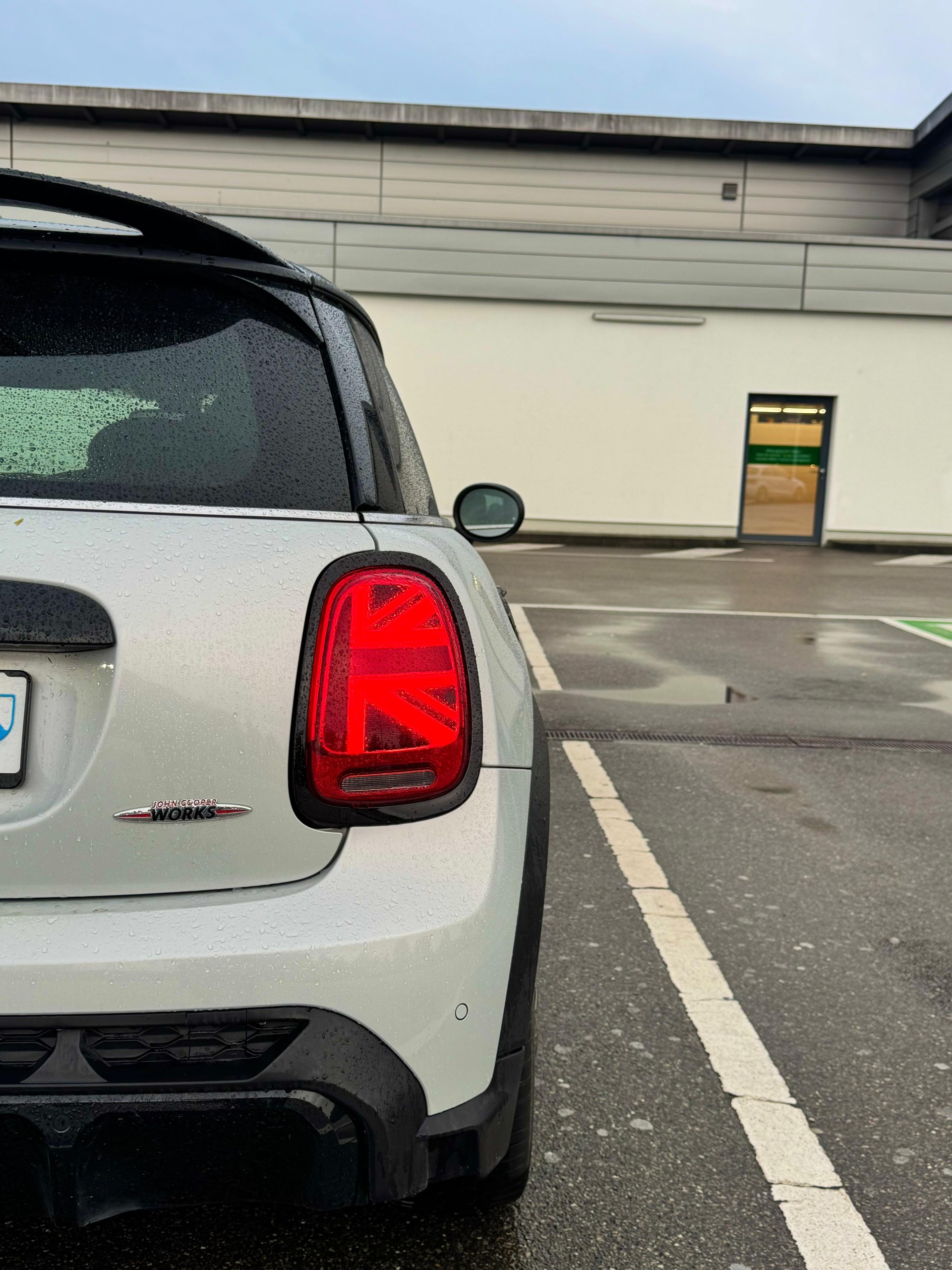 MINI John Cooper Works-image-1