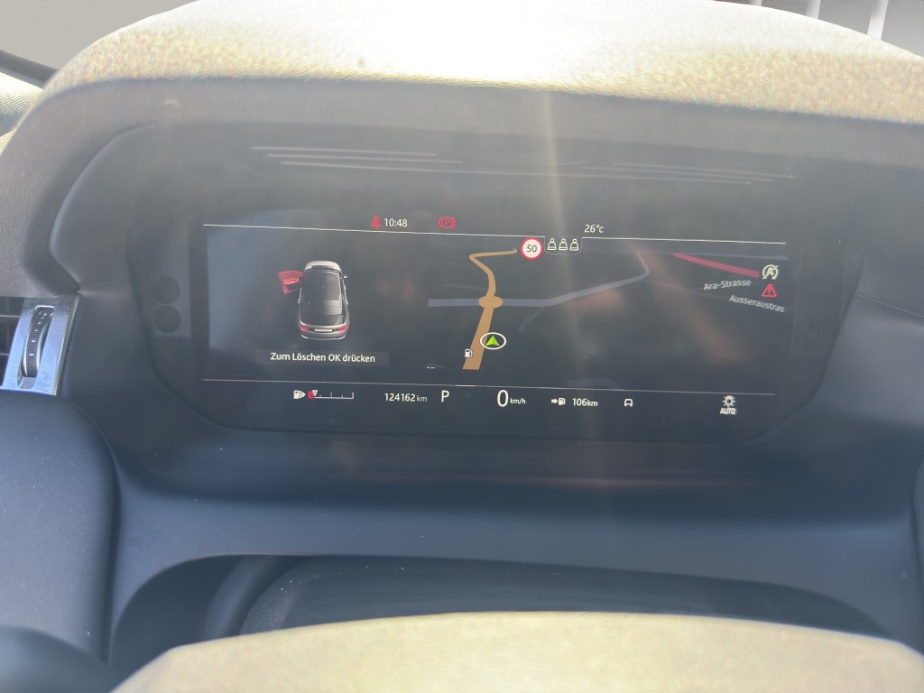 LAND ROVER Discovery Sport 2.0 i4 S-image-7