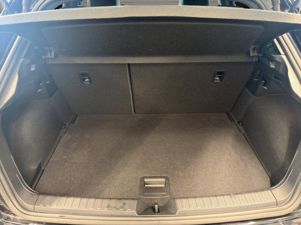 AUDI A1 35 TFSI S Line-image-11