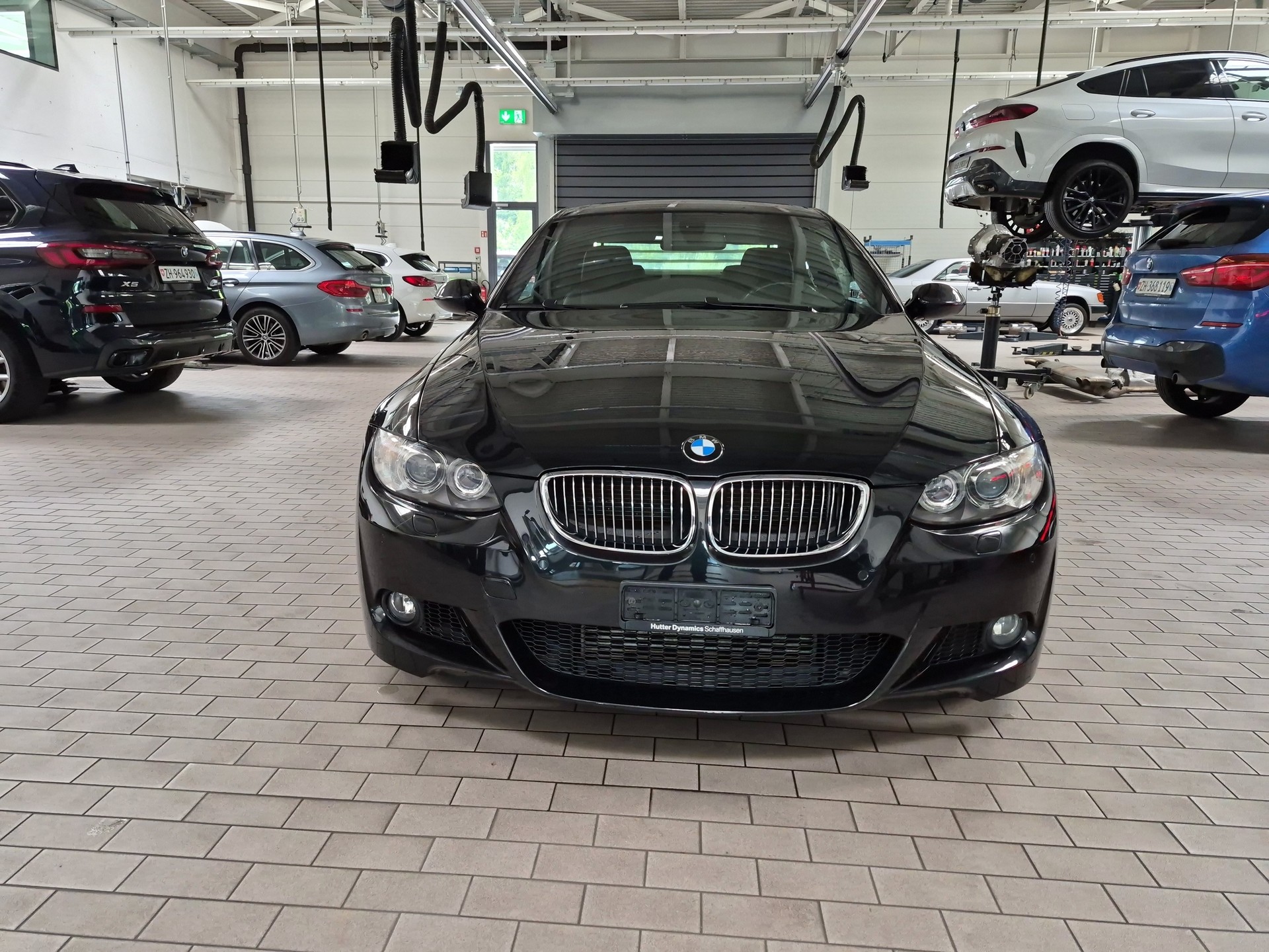 BMW 335i-image-5