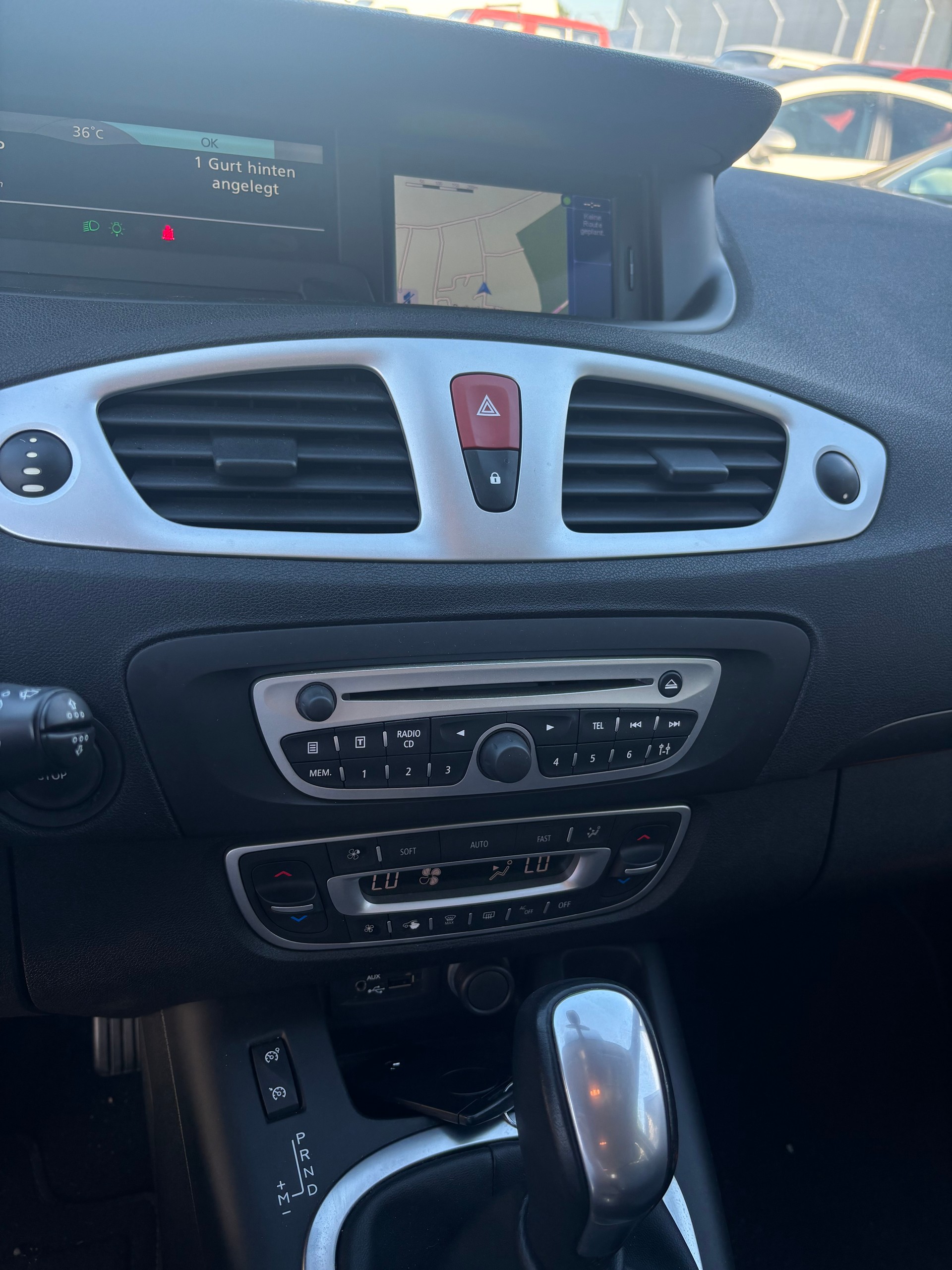 RENAULT Grand Scénic 2.0 16V Expression X-Tronic CVT-image-10
