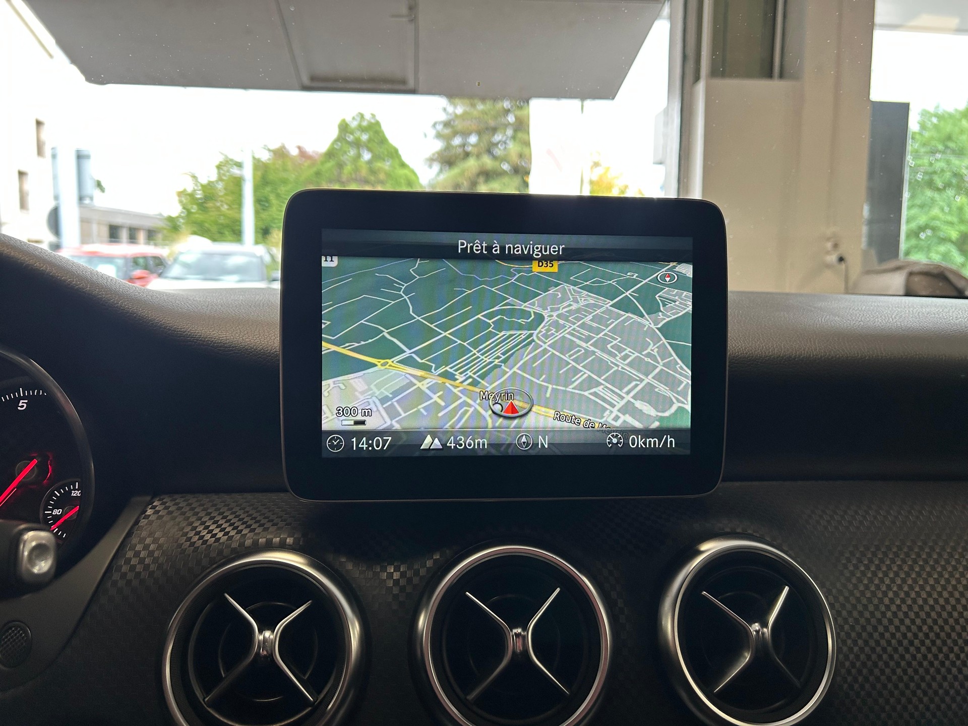 MERCEDES-BENZ A 180 Urban-image-10