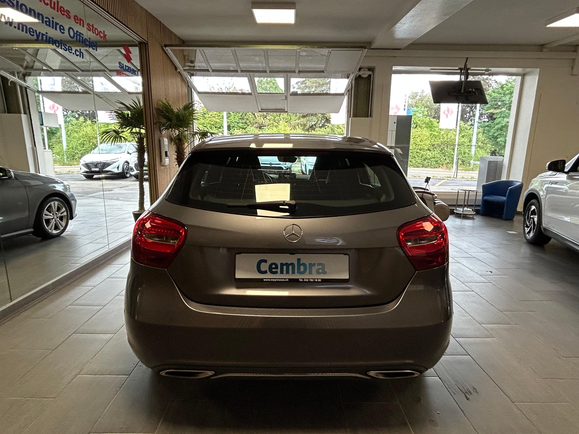 MERCEDES-BENZ A 180 Urban-image-5
