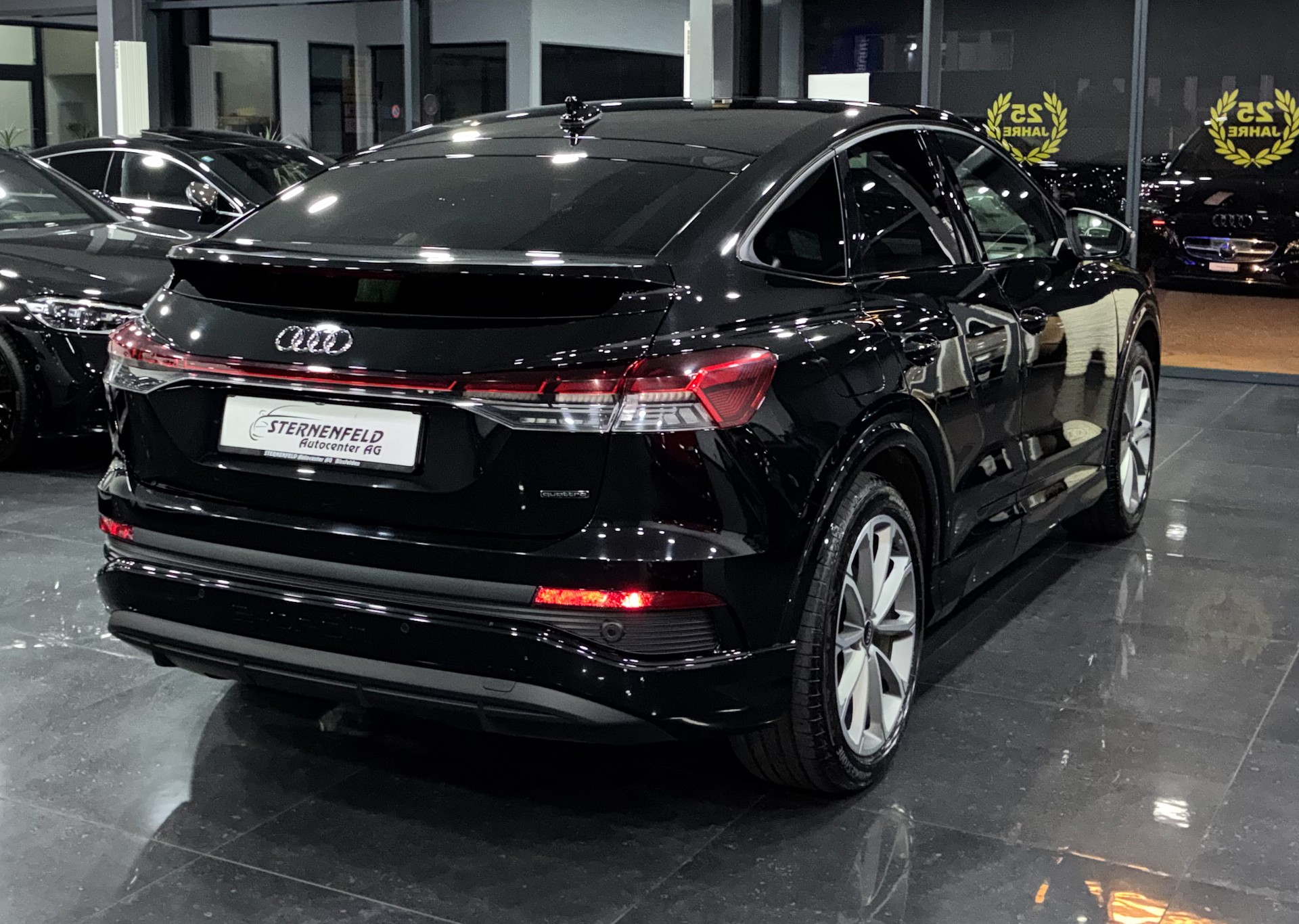 AUDI Q4 Sportback e-tron 50 quattro-image-5