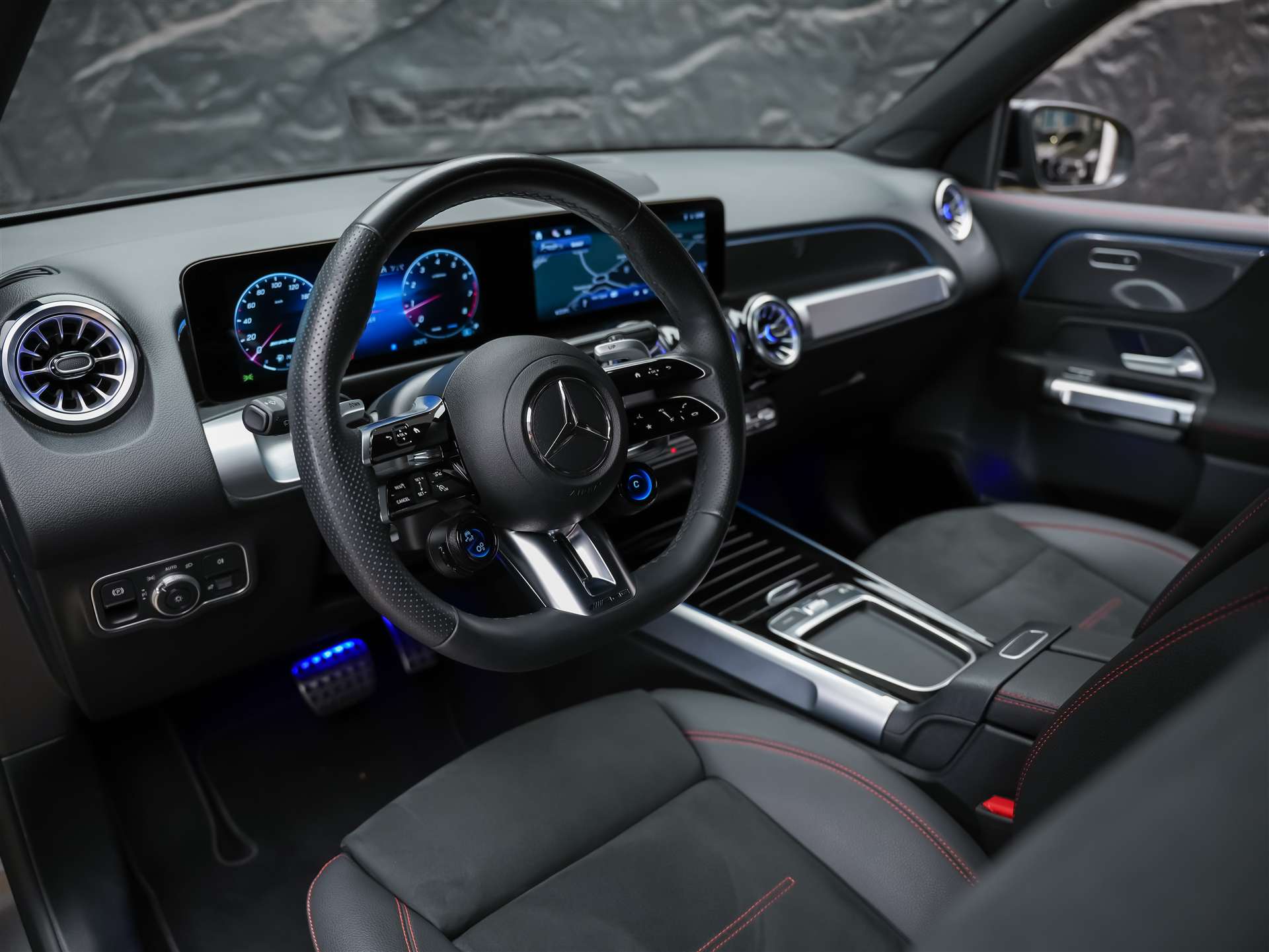 MERCEDES-BENZ GLB 35 AMG 4matic *Abstandsregler*Sitzheizung*Rückfahrkamera*-image-7