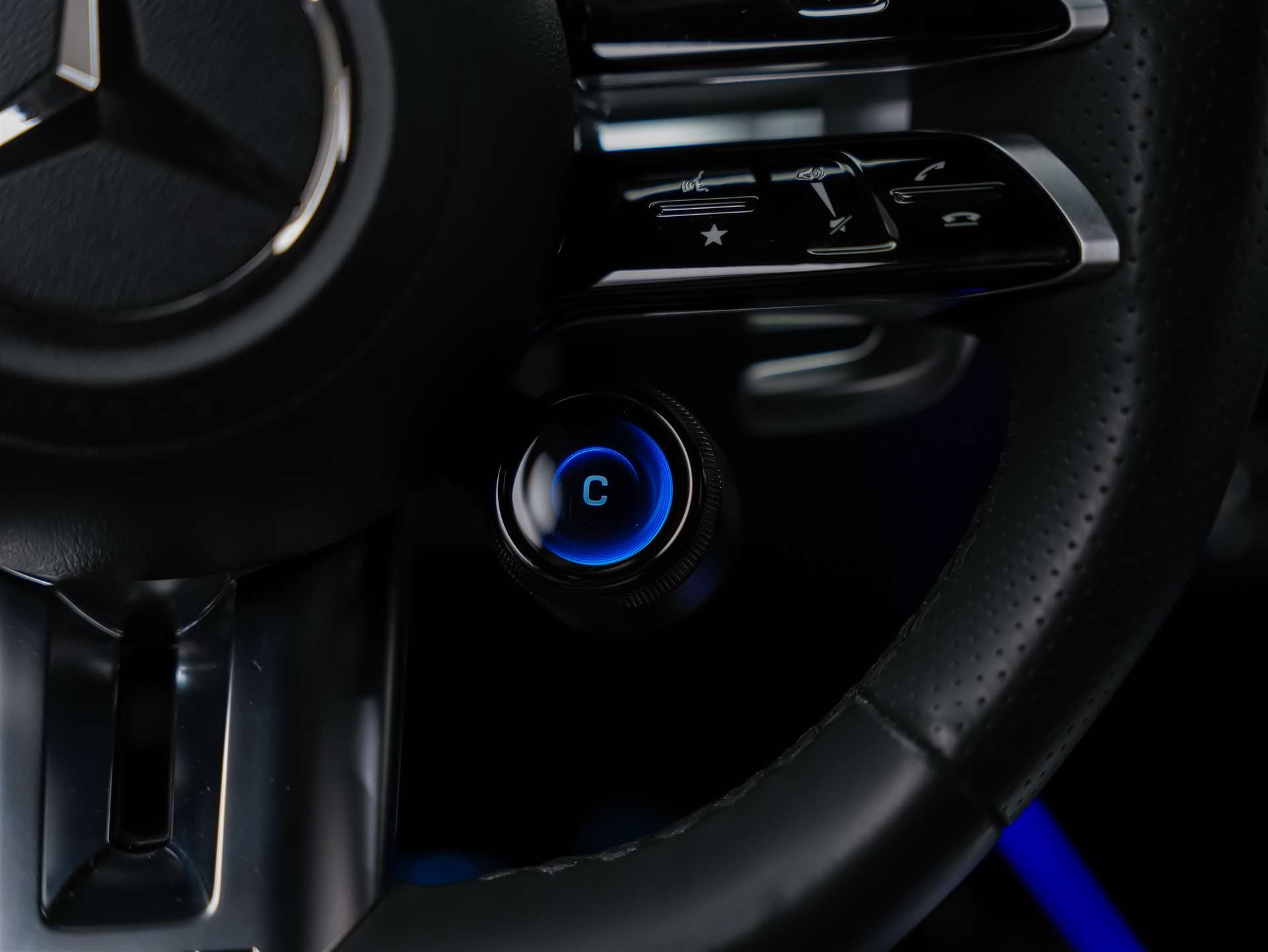 MERCEDES-BENZ GLB 35 AMG 4matic *Abstandsregler*Sitzheizung*Rückfahrkamera*-image-31