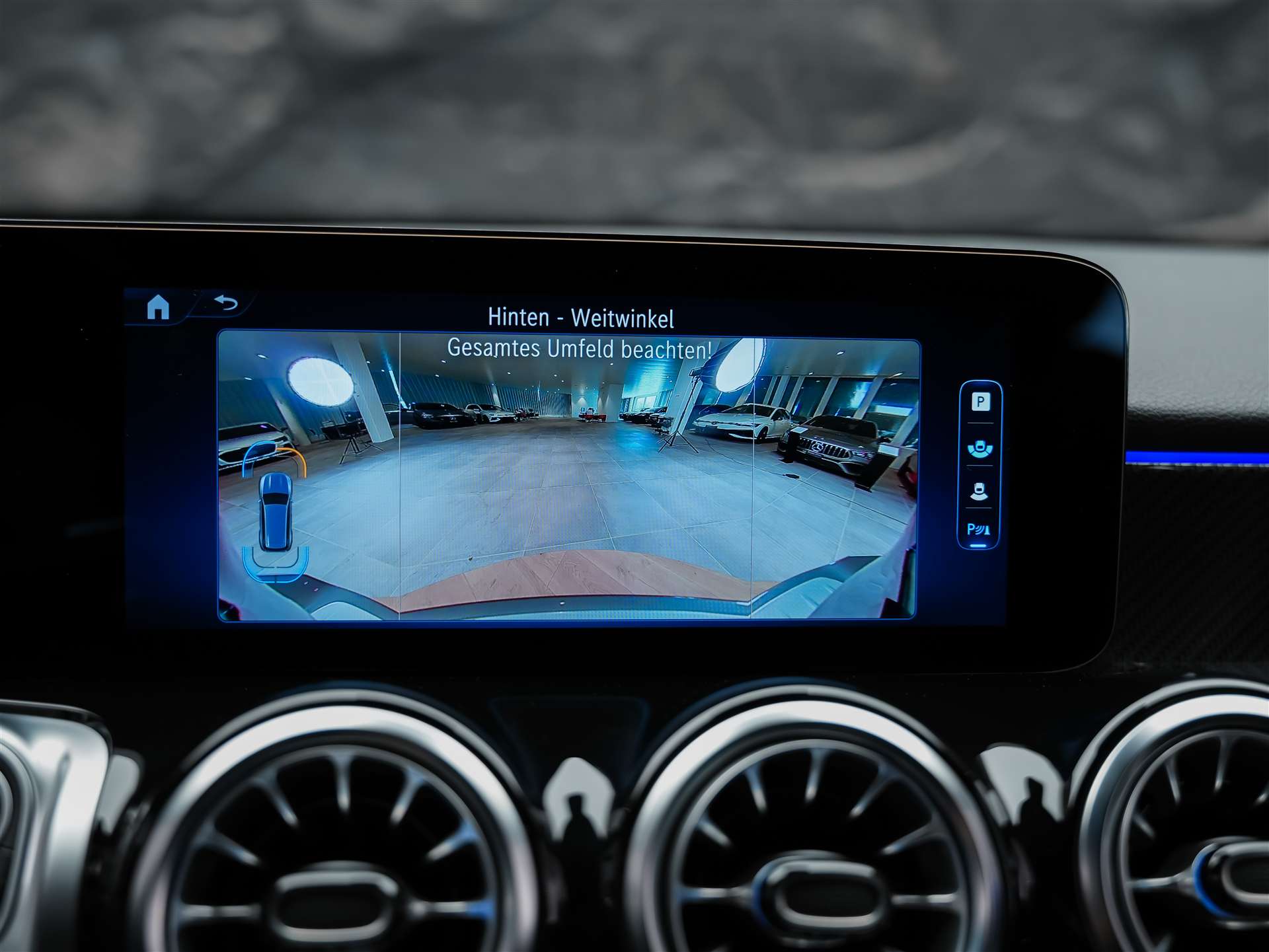 MERCEDES-BENZ GLB 35 AMG 4matic *Abstandsregler*Sitzheizung*Rückfahrkamera*-image-42