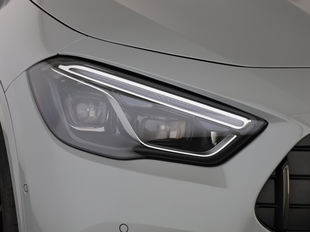MERCEDES-BENZ GLA AMG 35 4Matic 8G-DCT-image-17