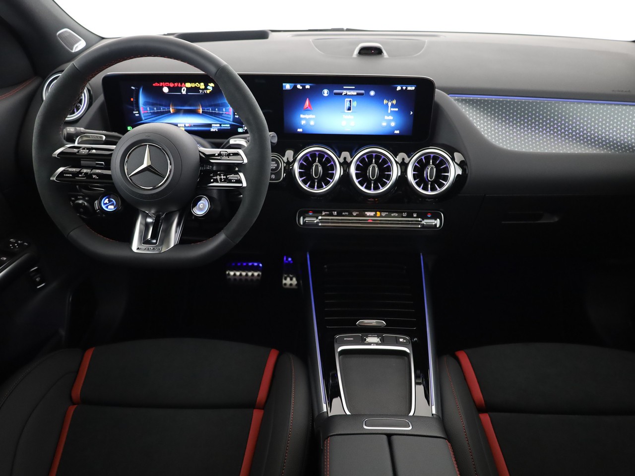 MERCEDES-BENZ GLA AMG 35 4Matic 8G-DCT-image-4