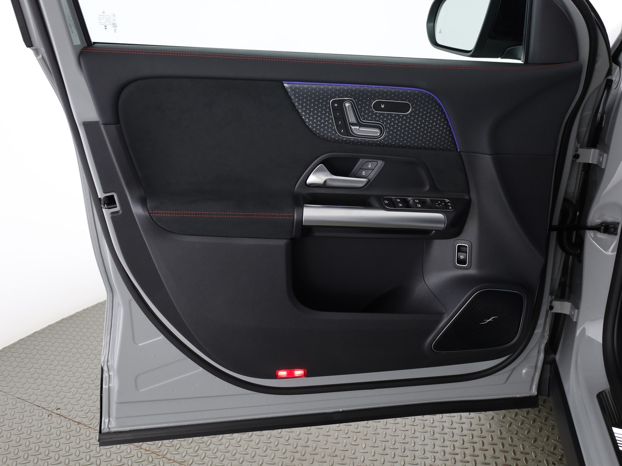 MERCEDES-BENZ GLA AMG 35 4Matic 8G-DCT-image-15