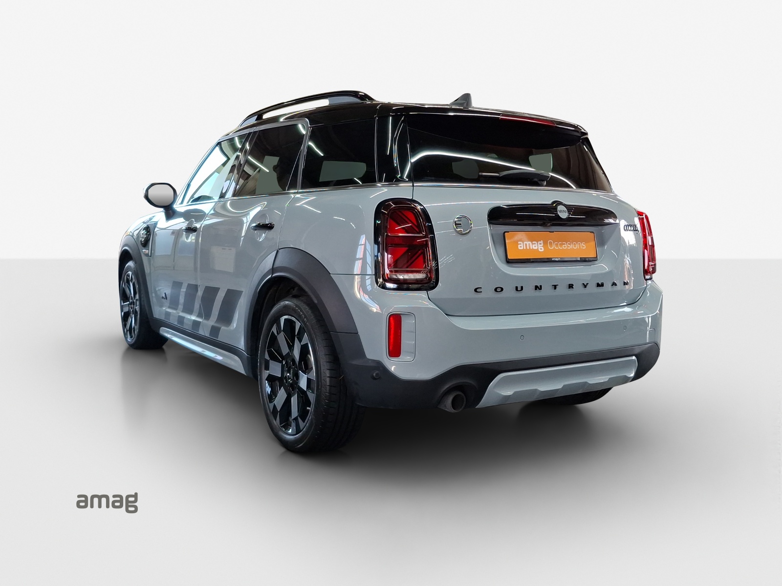 MINI Countryman Cooper SE Untamed Edition ALL4 PHEV Steptronic-image-3