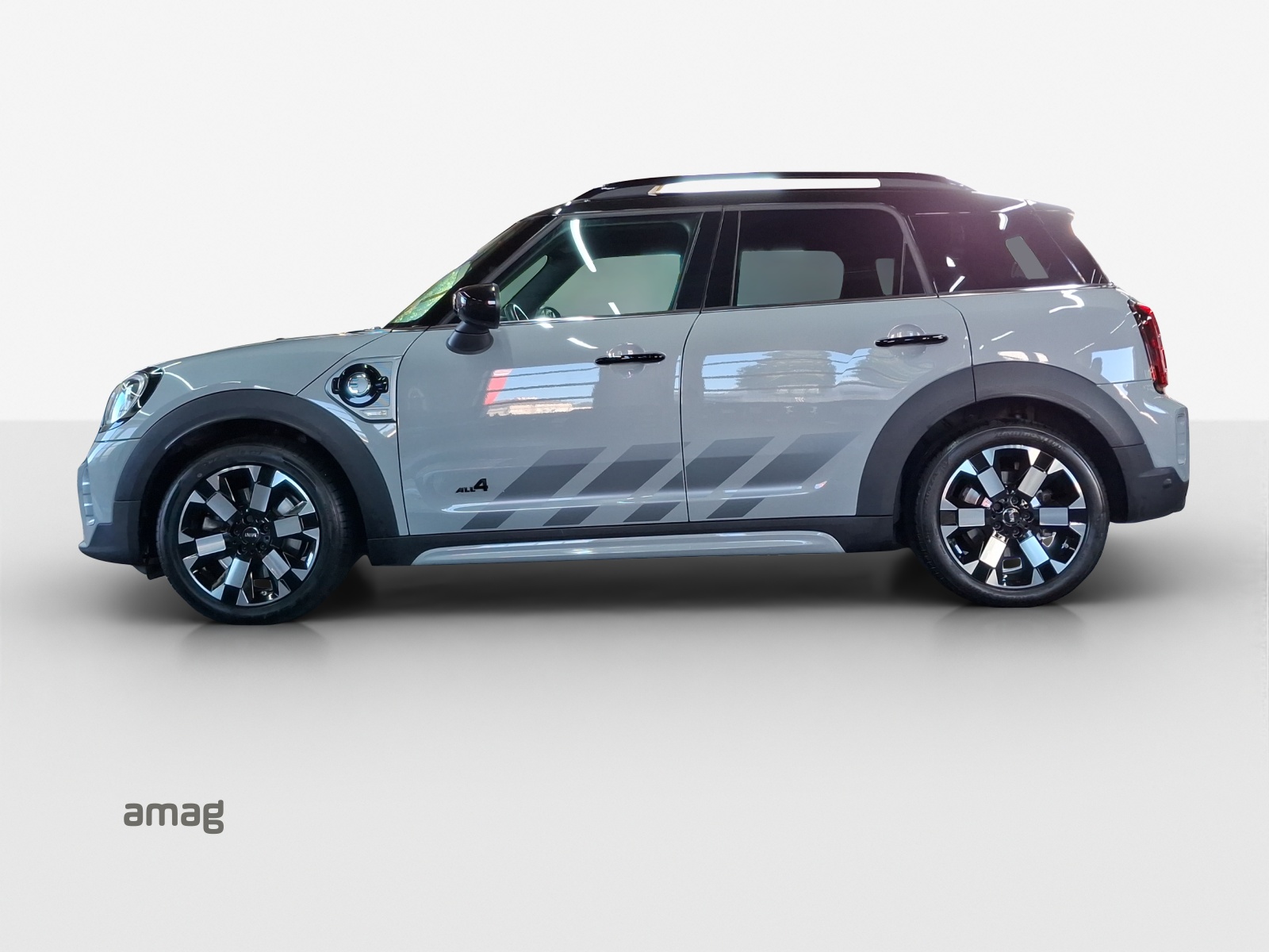 MINI Countryman Cooper SE Untamed Edition ALL4 PHEV Steptronic-image-1