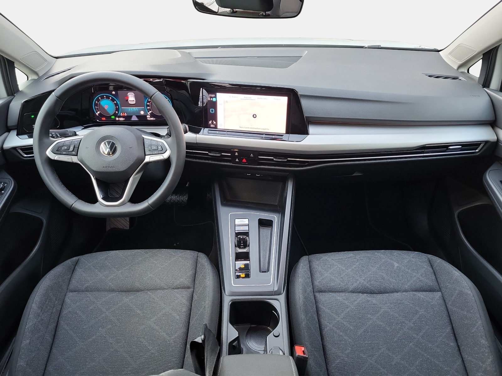 VW Golf 1.0 eTSI mHEV ACTLife DSG-image-12