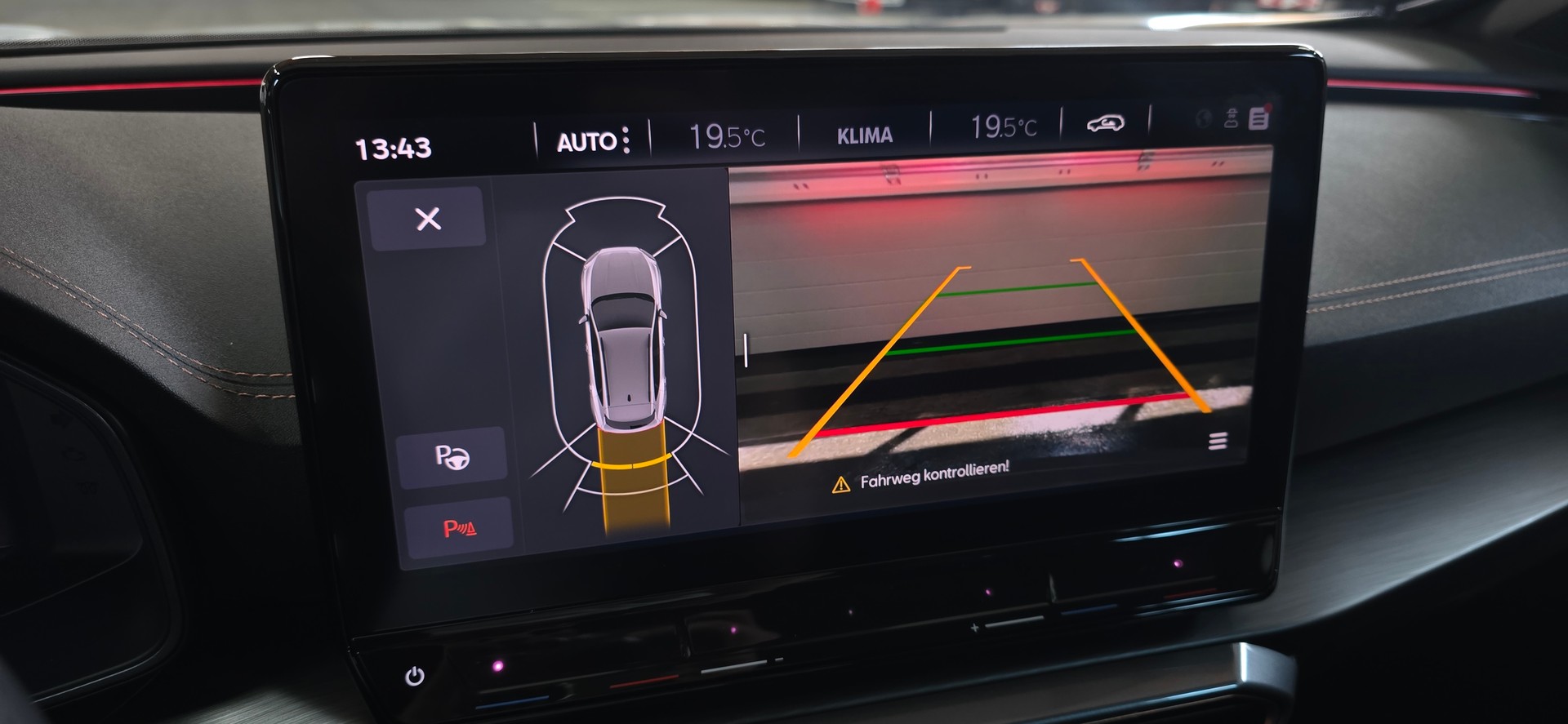 CUPRA Formentor 2.0TSI VZ 4Drive DSG *Spurhalte-&AbstandsAssistent*Sitz-&LenkradHeizung*Rückfahrkamera*Parkassistent*-image-24