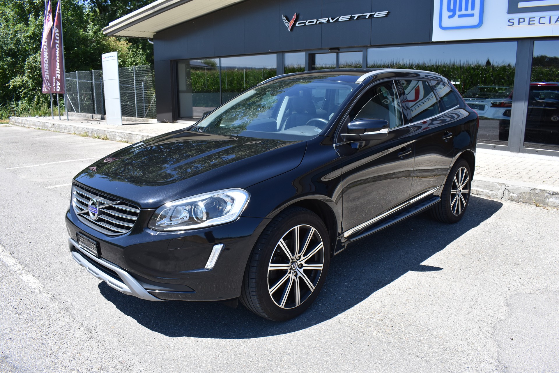 VOLVO XC60 D4 AWD Summum Geartronic-image-7