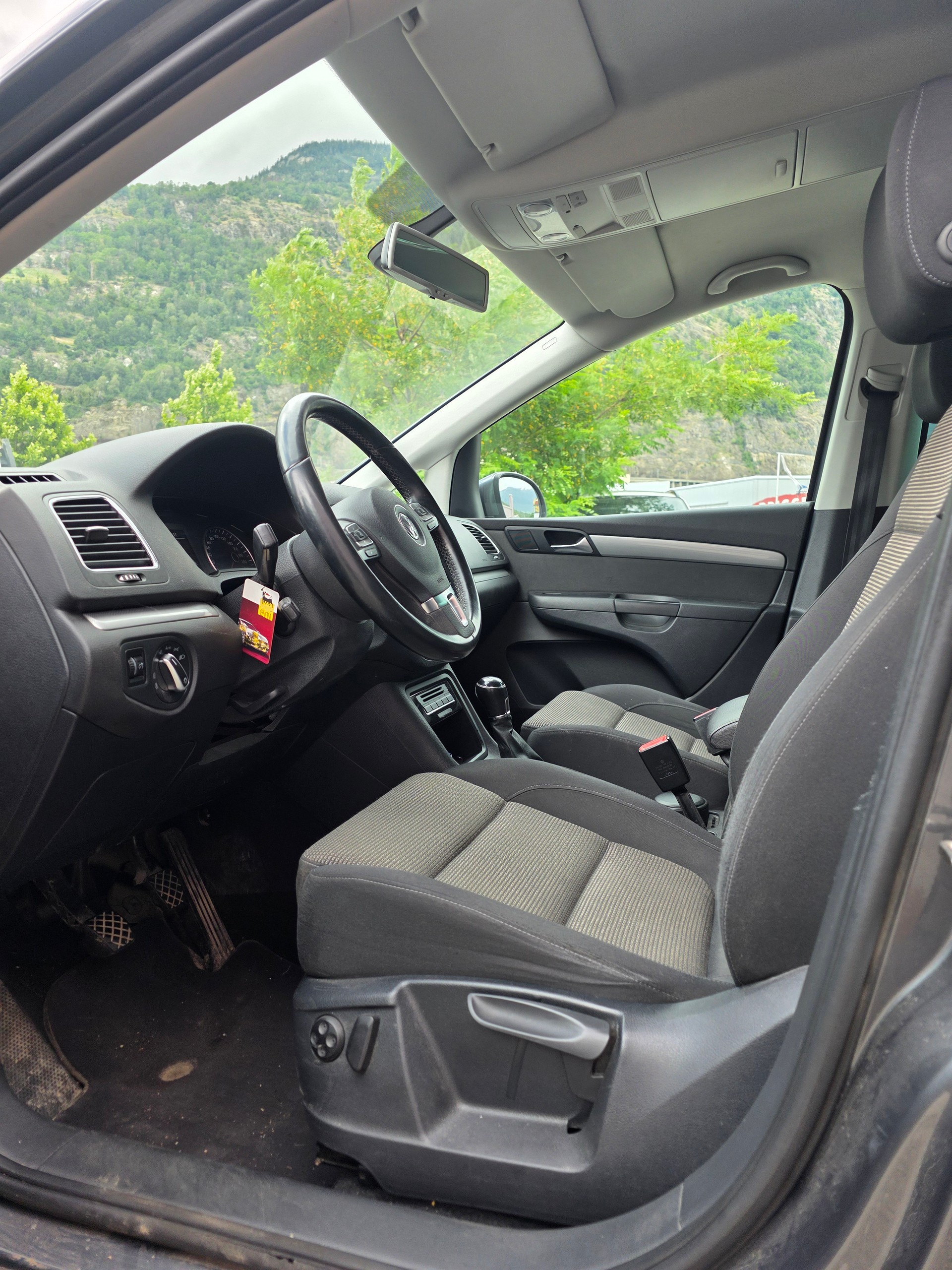 VW Sharan 2.0 TDI BlueMotion Technology Cup 4Motion-image-13