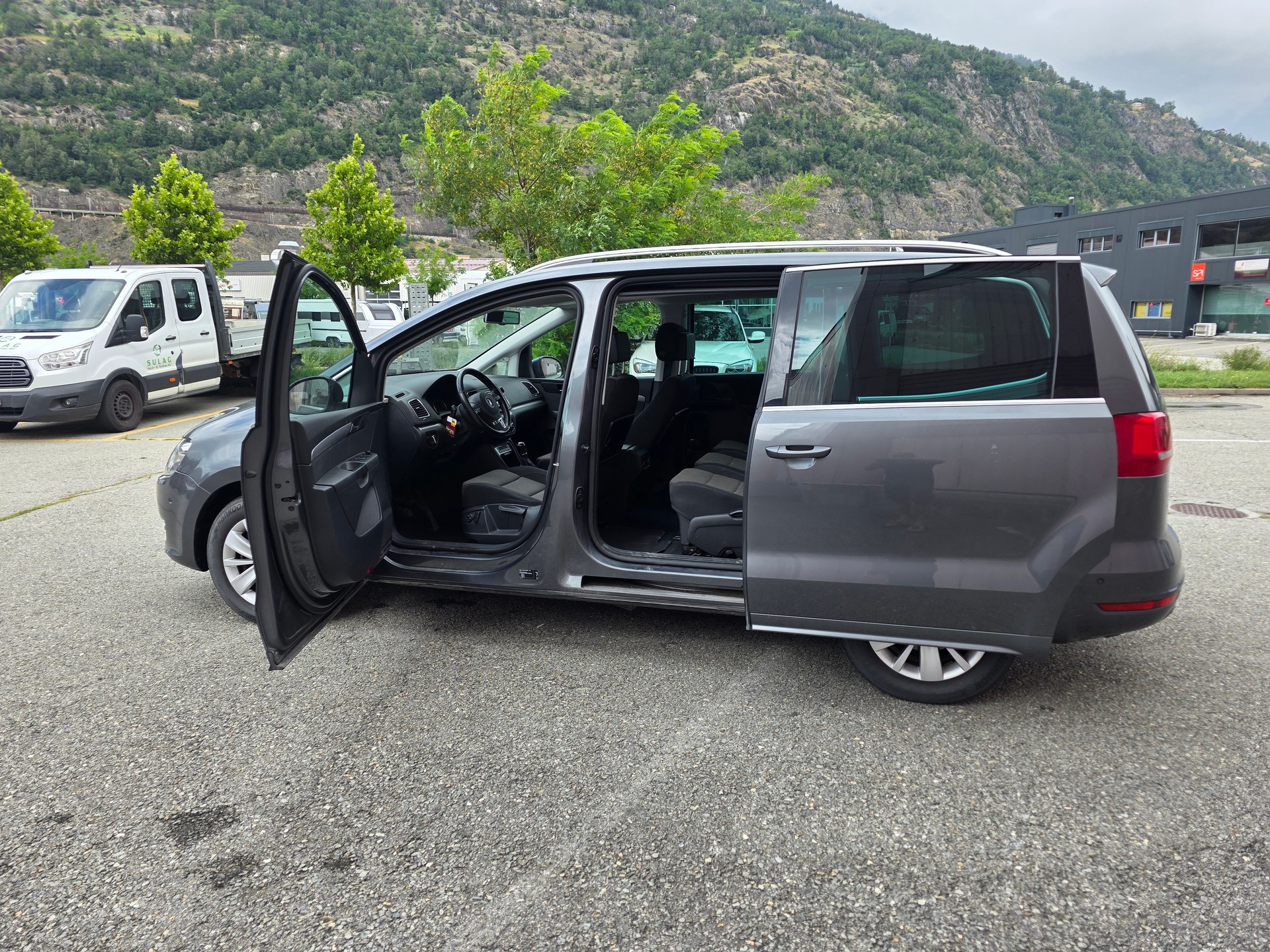 VW Sharan 2.0 TDI BlueMotion Technology Cup 4Motion-image-10