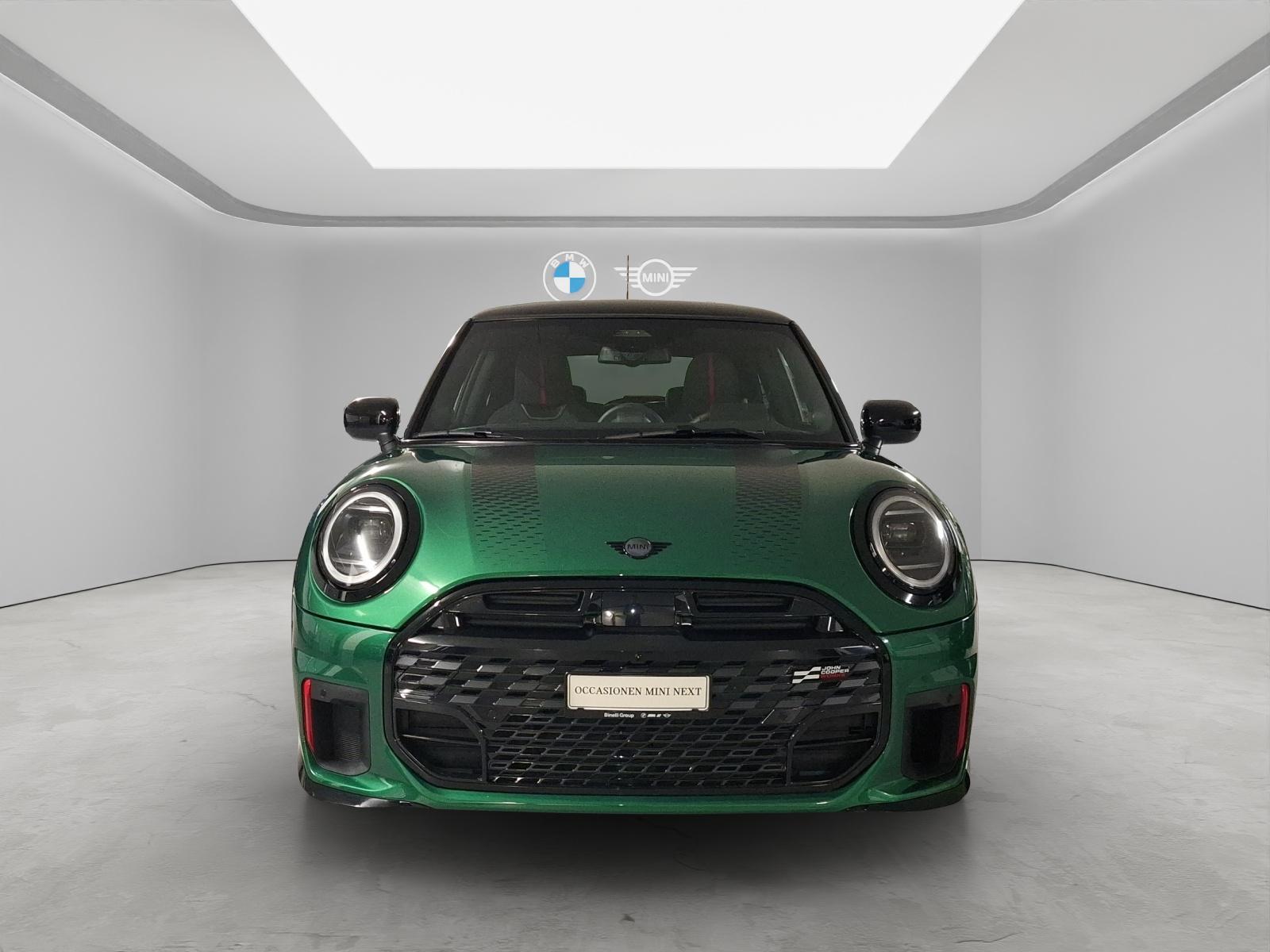MINI F66 2.0i John Cooper Works-image-1