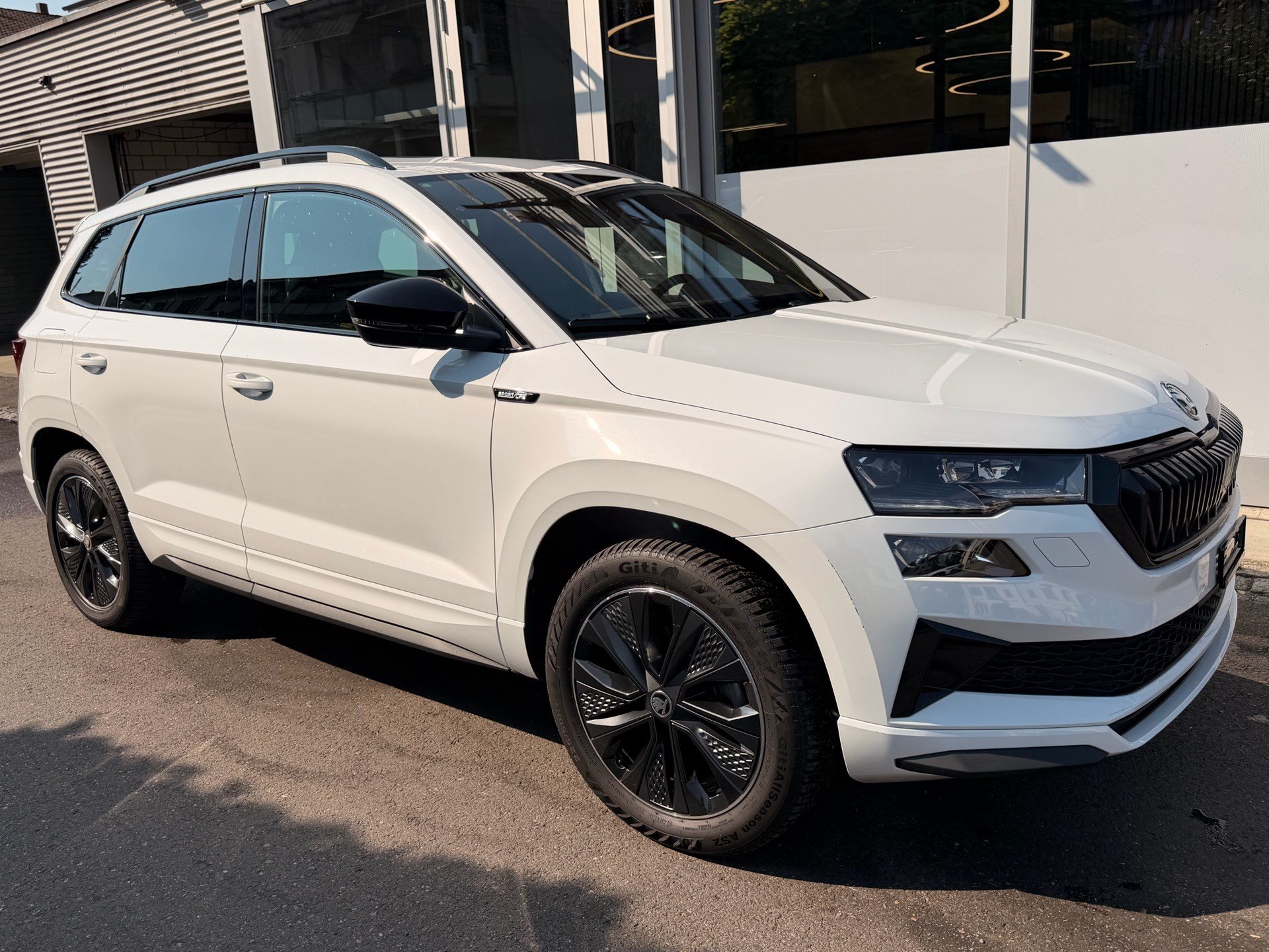 SKODA Karoq Sportline 4x4-showroom-element-2
