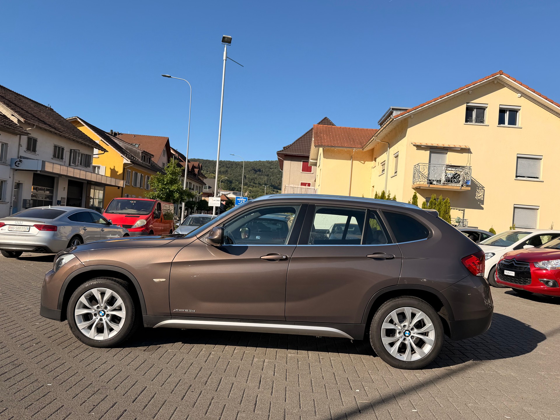 BMW X1 xDrive 23d Steptronic-image-5