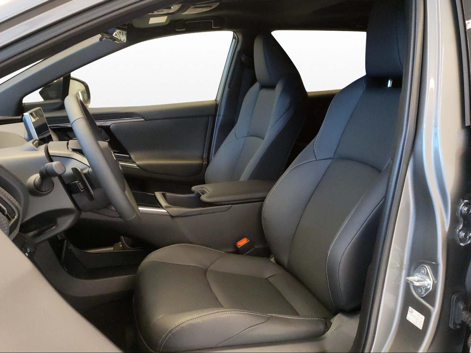 SUBARU Solterra eV Luxury AWD-image-10