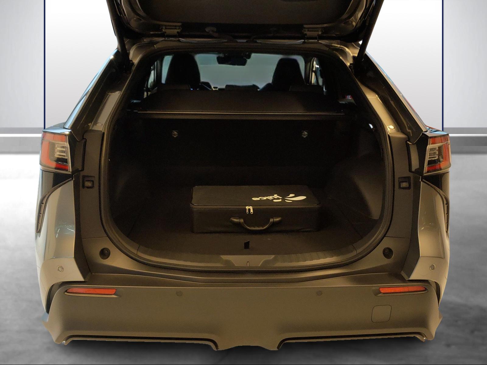 SUBARU Solterra eV Luxury AWD-image-6