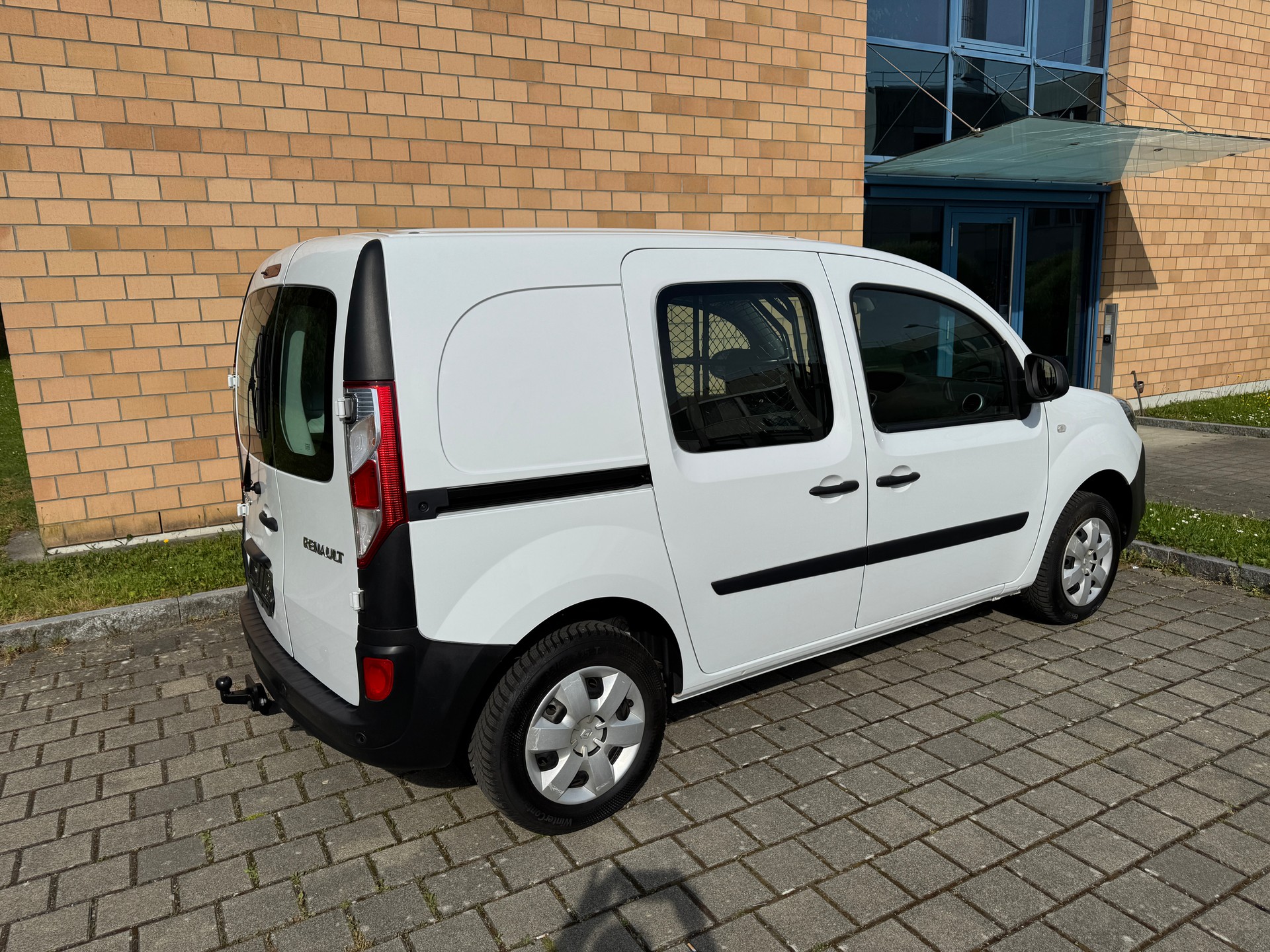 RENAULT Kangoo Van 1.5 dCi Standard 95 Extra-image-3