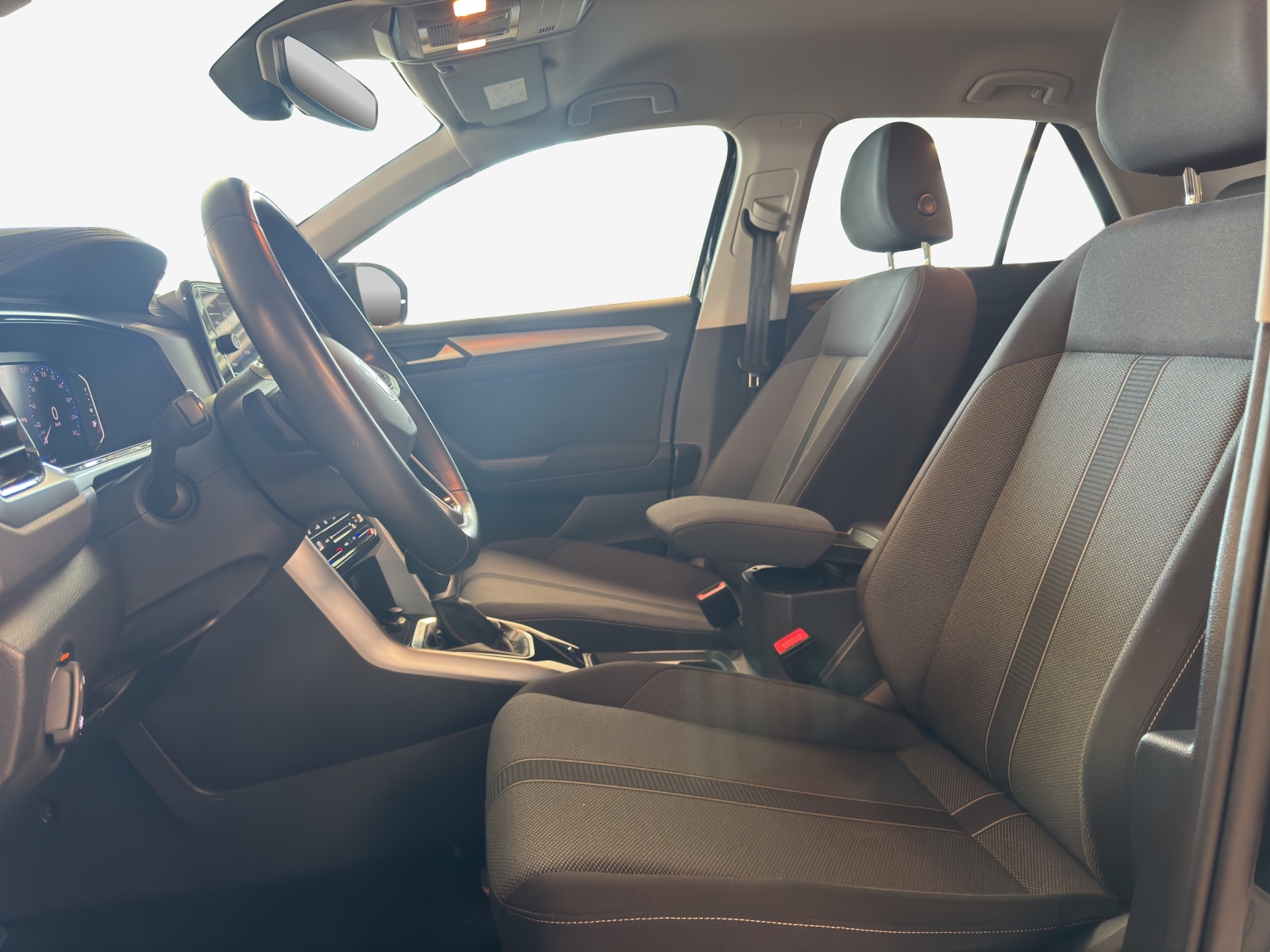 VW T-Roc 1.5 TSI EVO Life DSG-image-7