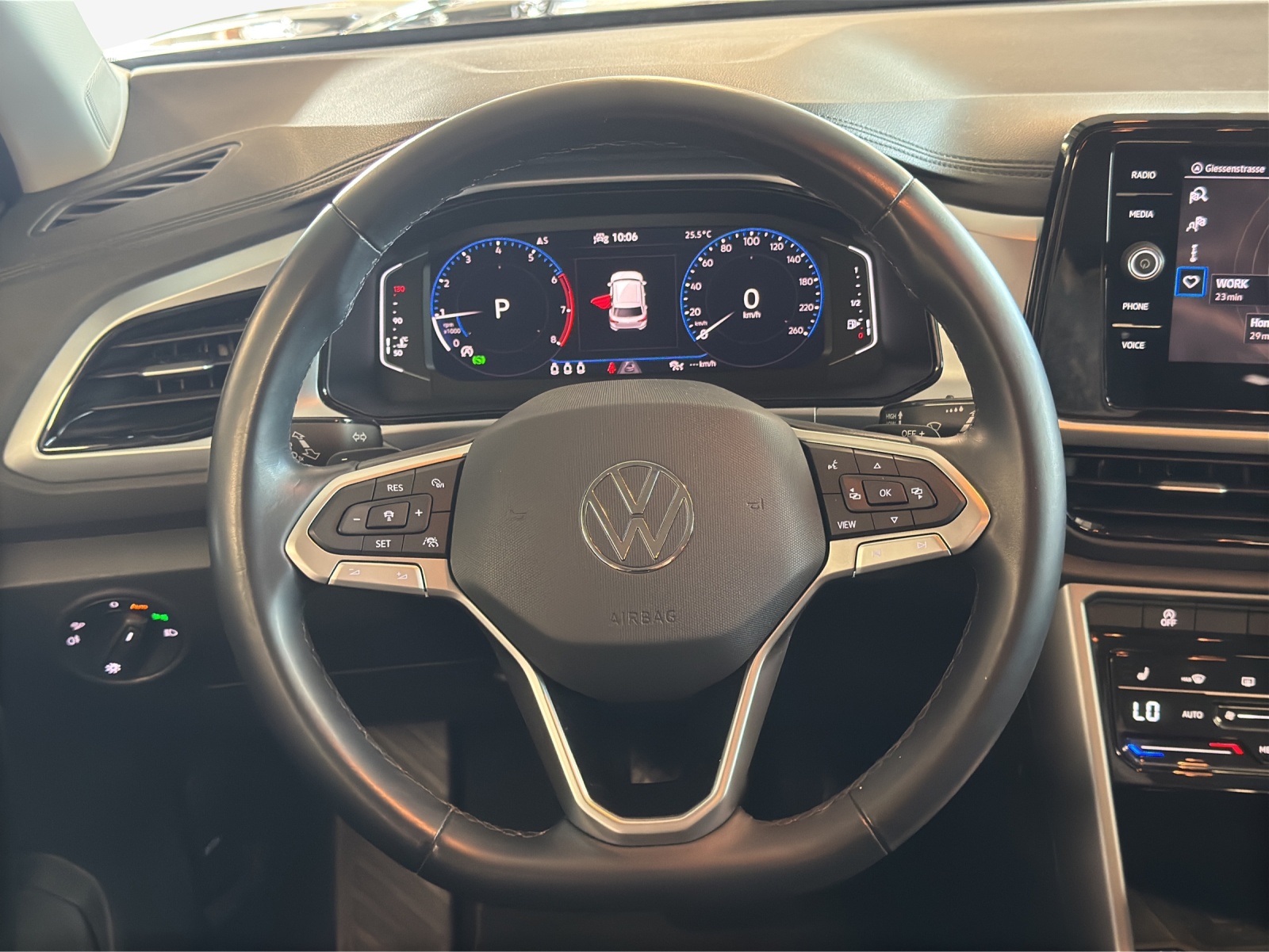 VW T-Roc 1.5 TSI EVO Life DSG-image-8