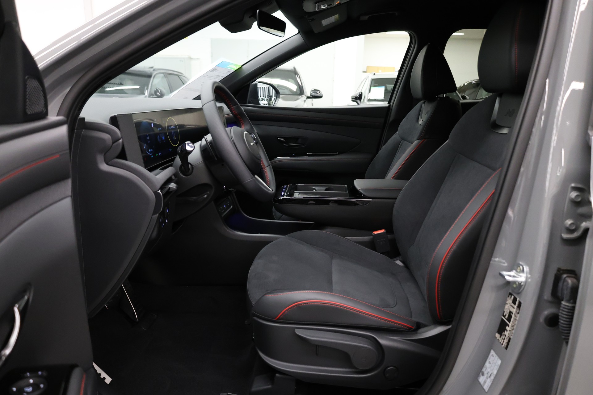 HYUNDAI Tucson 1.6 T-GDi PHEV N-Line 4WD-image-14