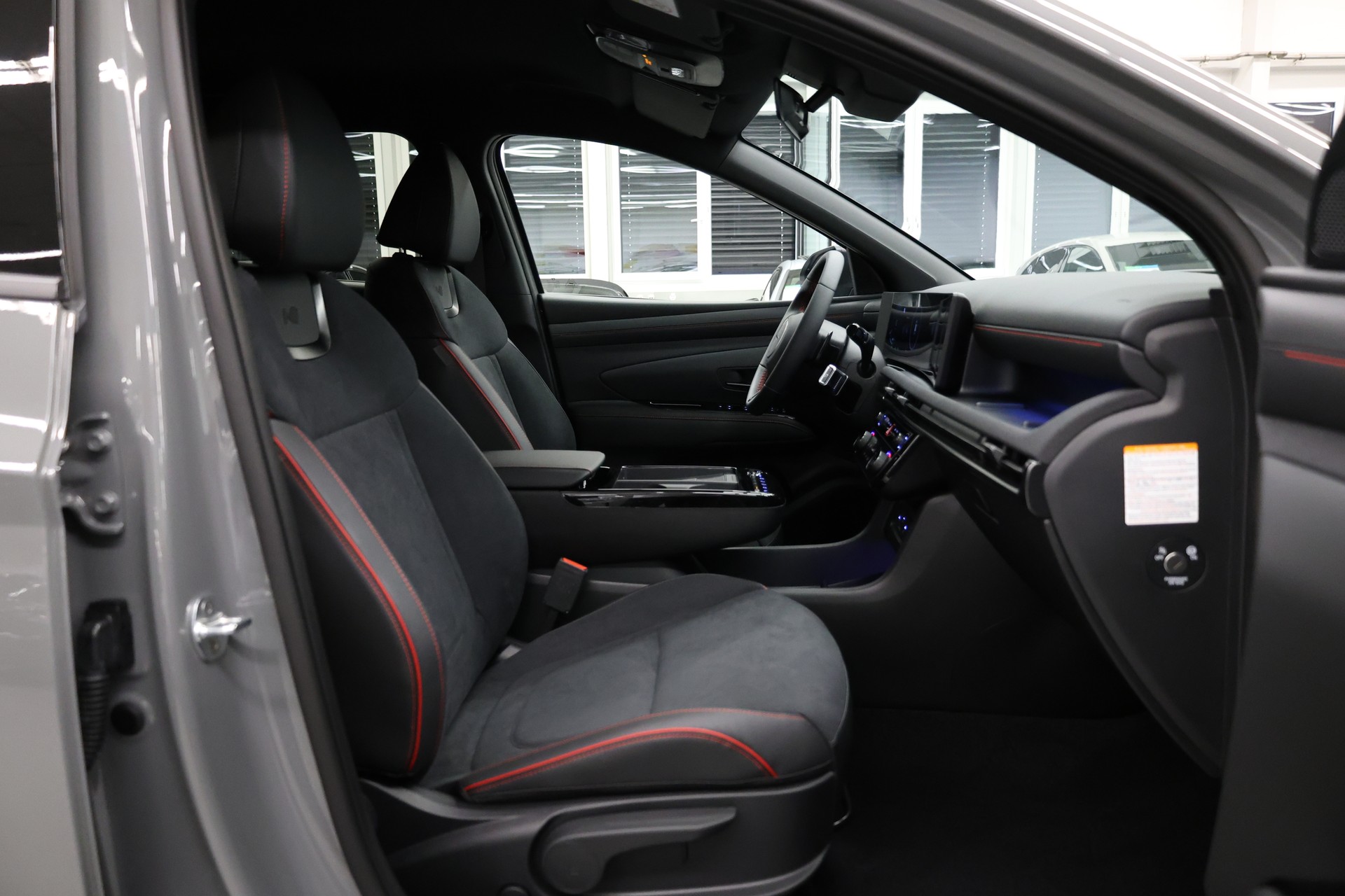HYUNDAI Tucson 1.6 T-GDi PHEV N-Line 4WD-image-15