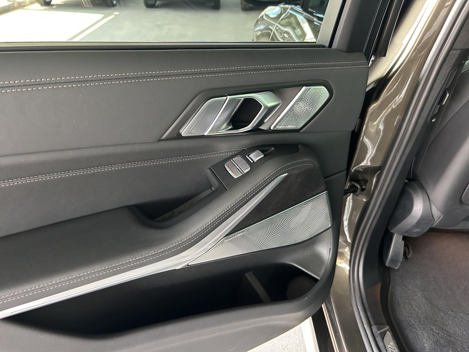 BMW X7 40d xDrive SAG-image-26
