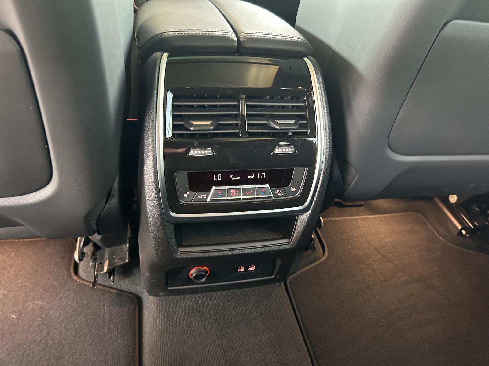 BMW X7 40d xDrive SAG-image-21