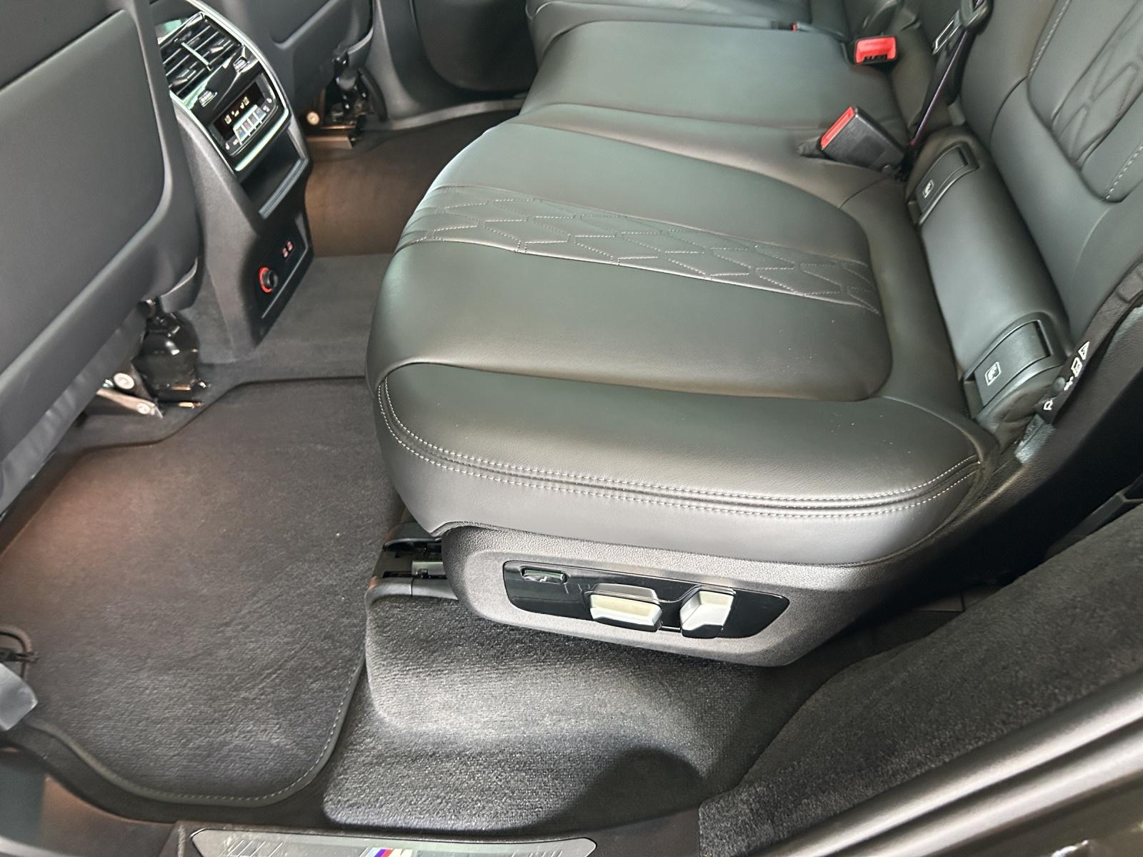 BMW X7 40d xDrive SAG-image-24