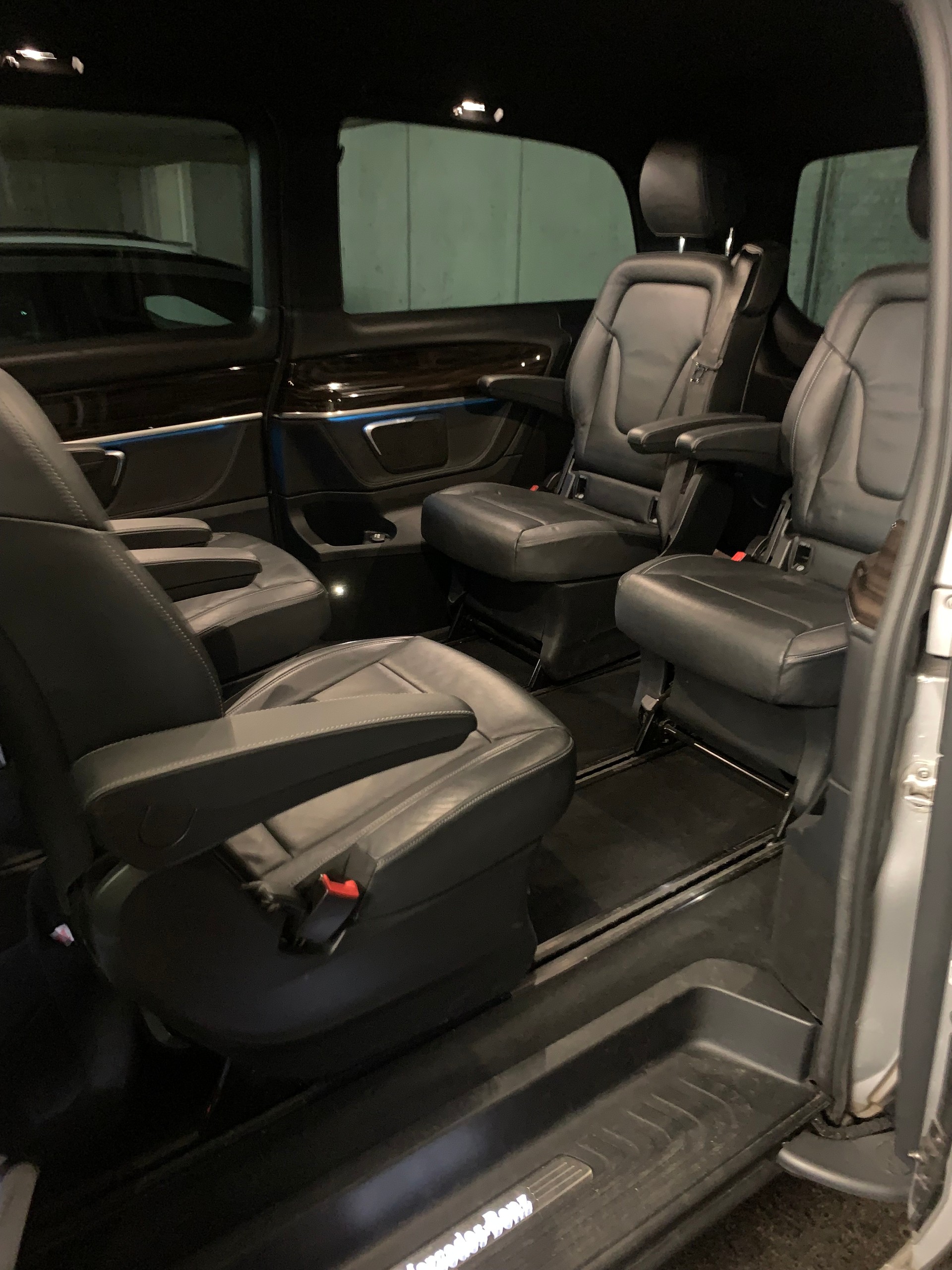 MERCEDES-BENZ V 250 d BlueTec Avant. lang 4m-image-5