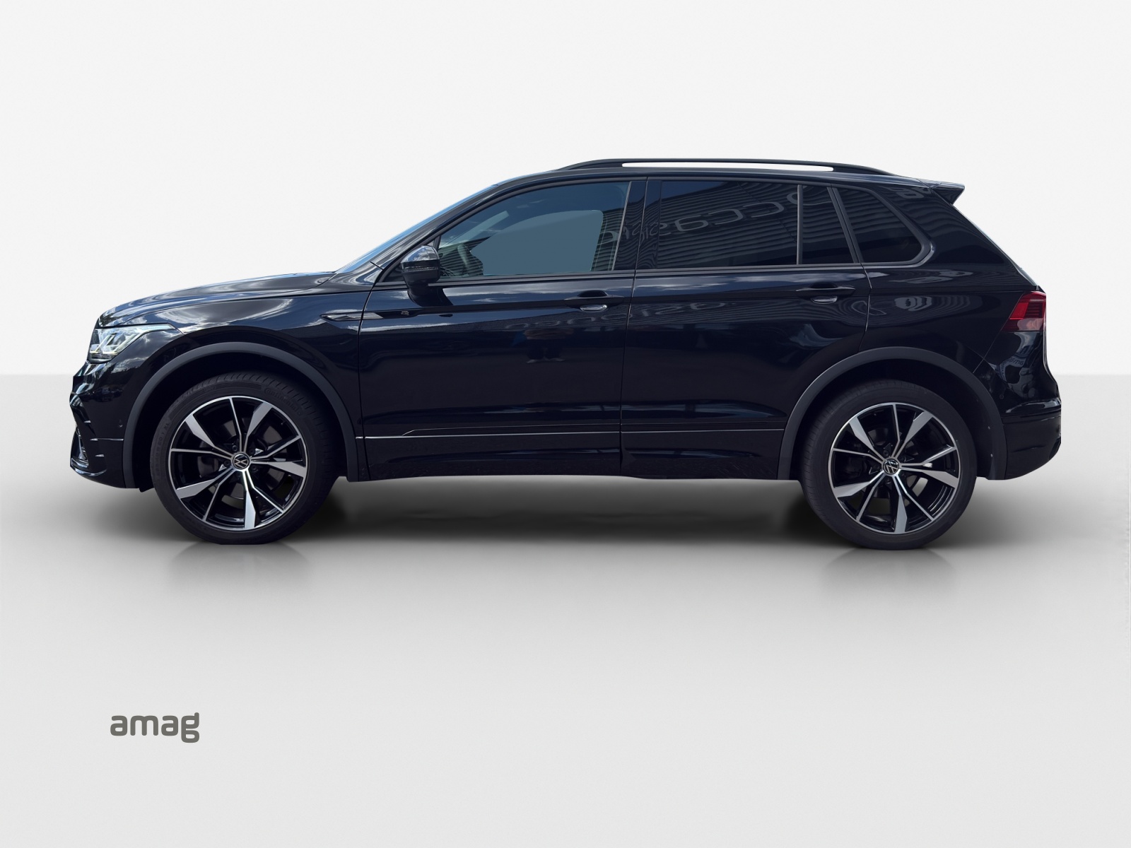 VW Tiguan 2.0TSI R-Line 4Motion DSG-image-1