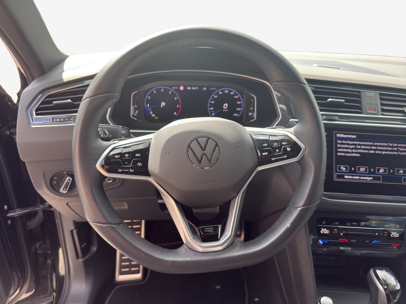 VW Tiguan 2.0TSI R-Line 4Motion DSG-image-9