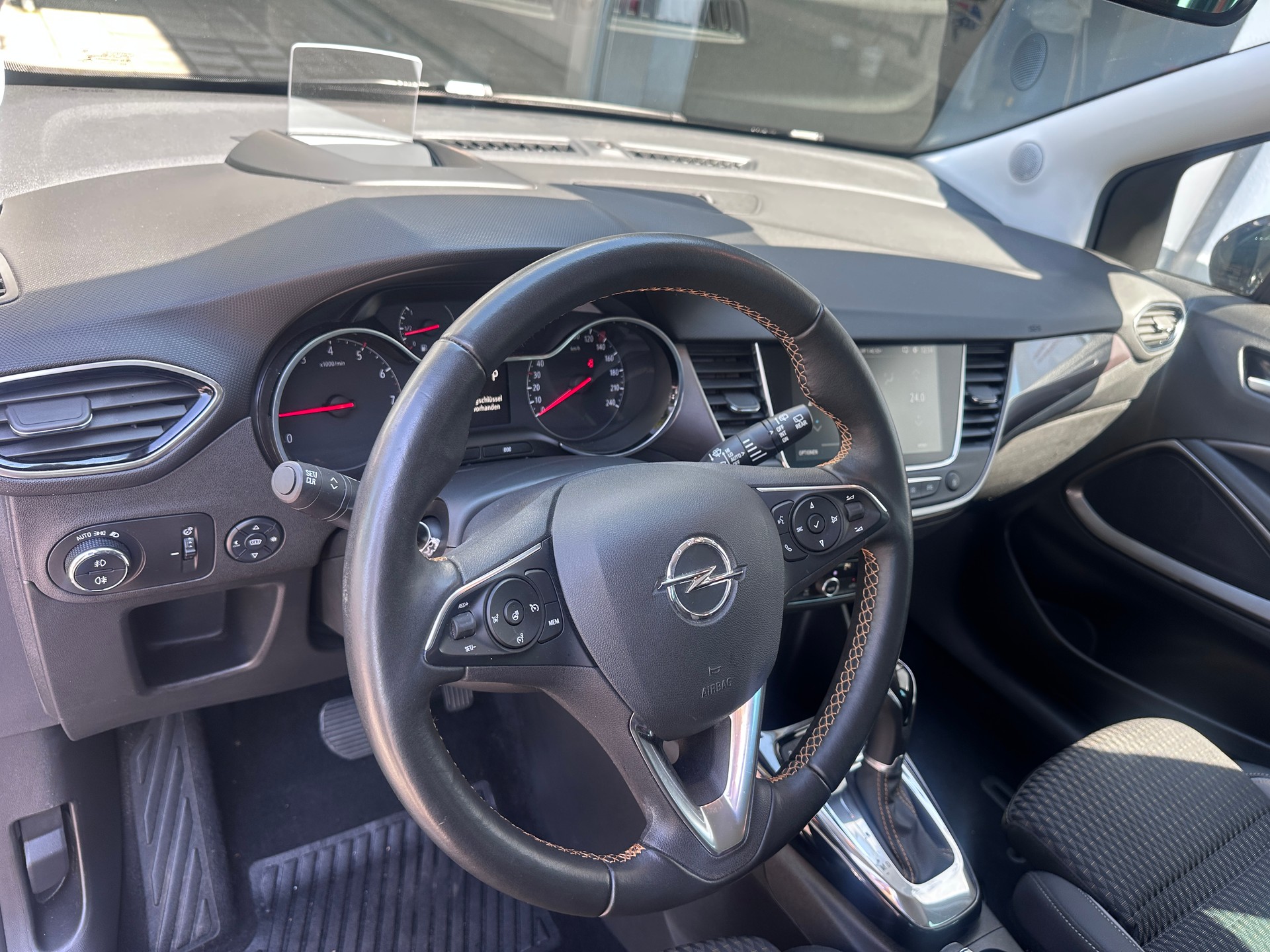 OPEL Crossland X 1.2i Excellence Automatik-image-7