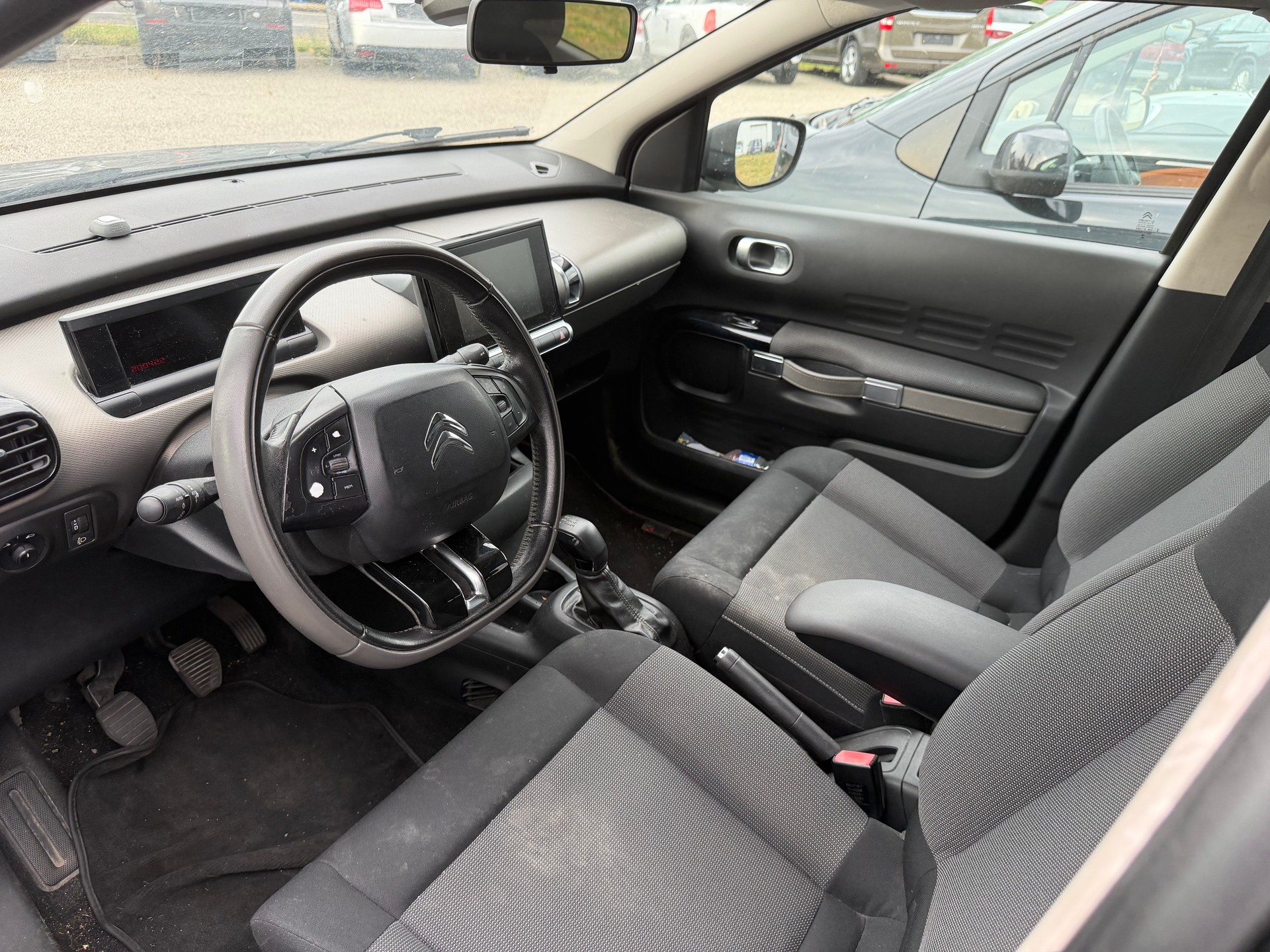 CITROEN C4 Cactus 1.2 e-THP Shine Edition-image-5