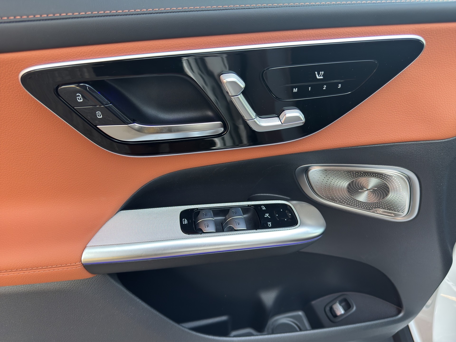 MERCEDES-BENZ GLC 220 d AMG Line 4matic-image-10