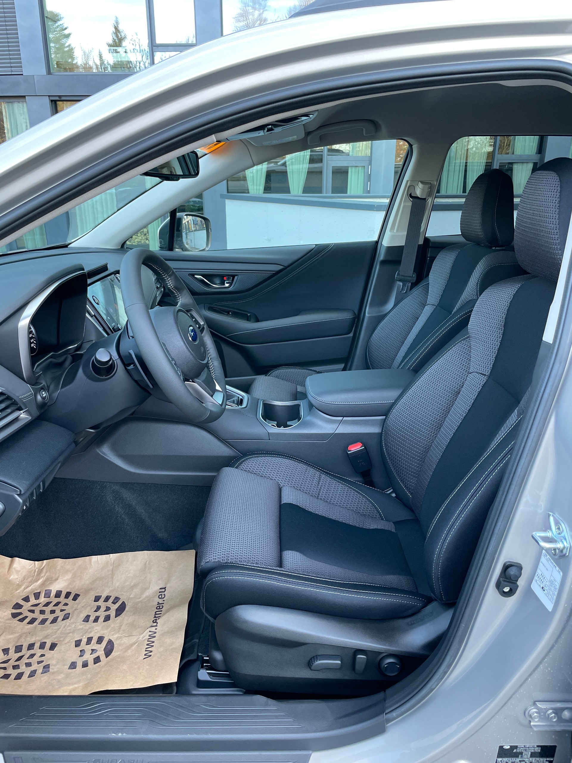 SUBARU Outback 2.5i Advantage AWD Lineartronic-image-11