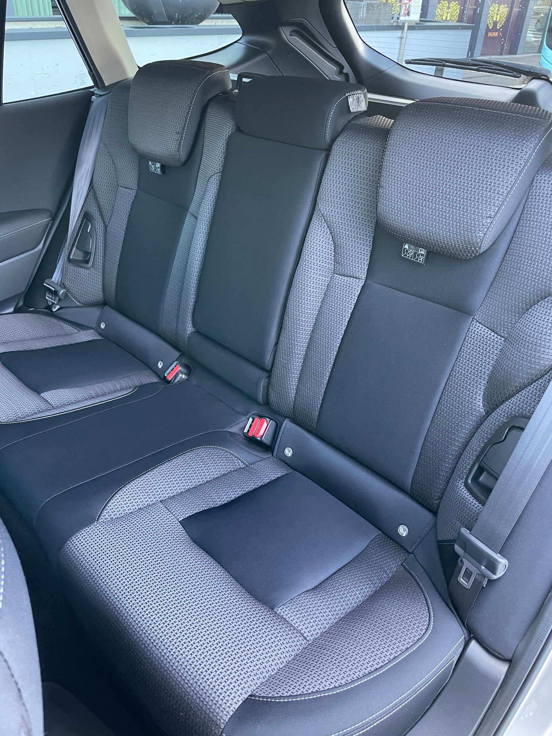 SUBARU Outback 2.5i Advantage AWD Lineartronic-image-13