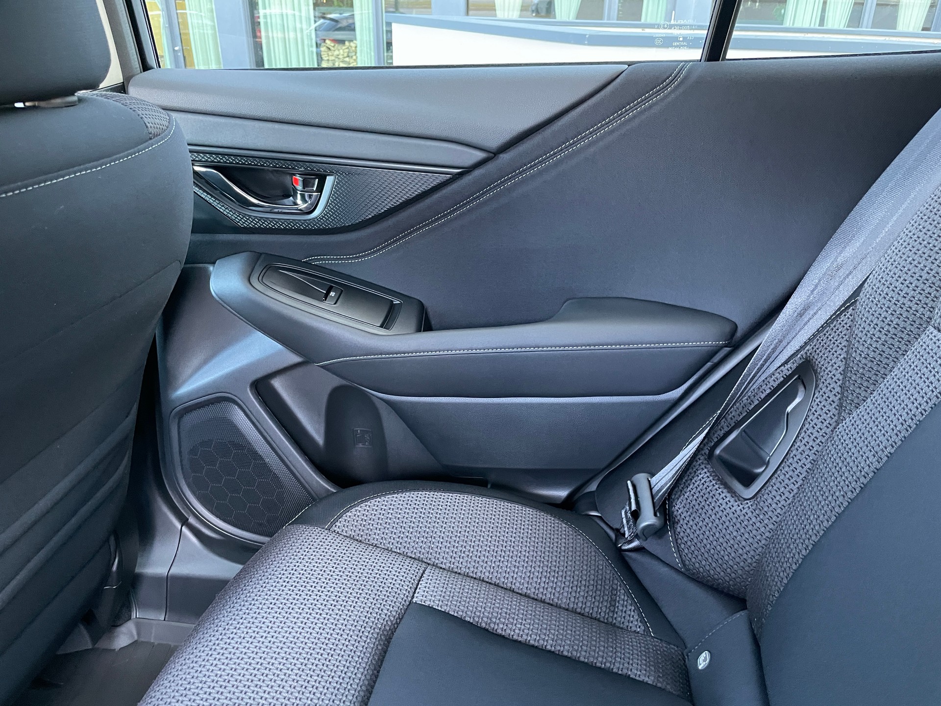 SUBARU Outback 2.5i Advantage AWD Lineartronic-image-15